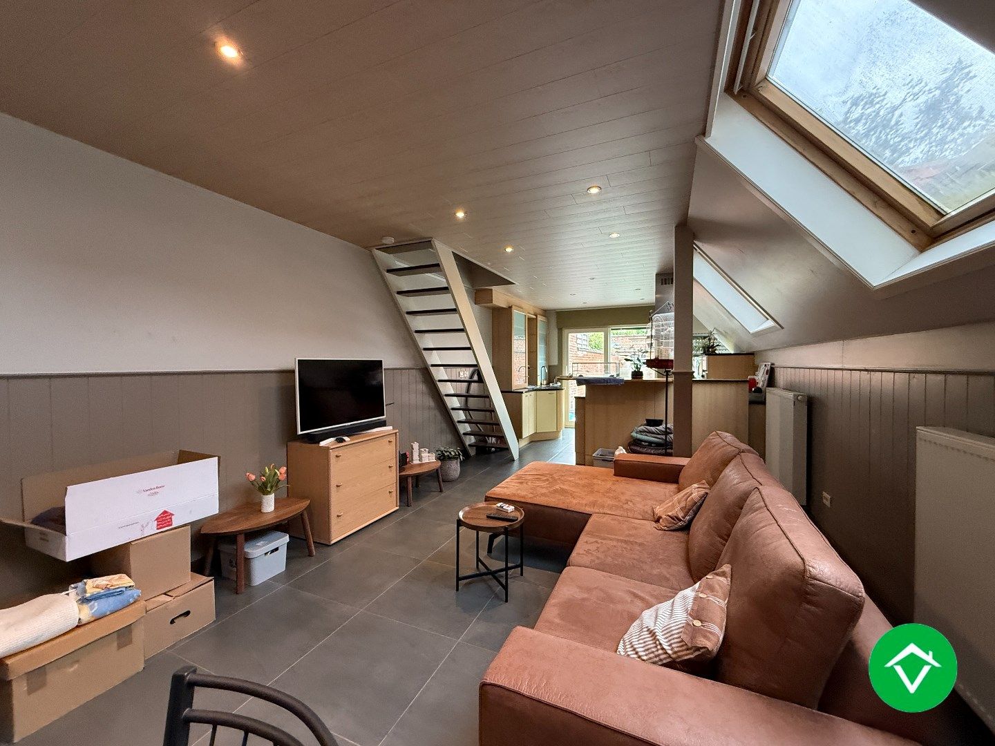 Rijwoning met 3 slaapkamers en tuin te Izegem foto 2