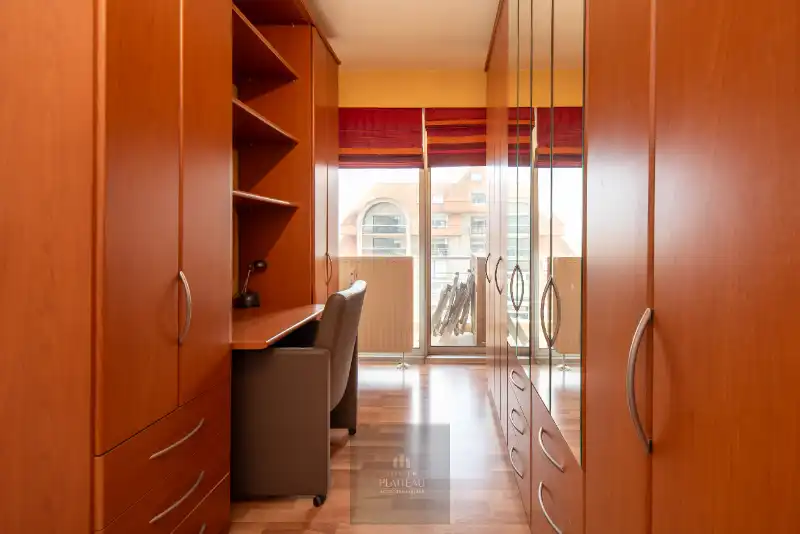 Zongericht appartement met één slaapkamer en slaaphoek. foto 25