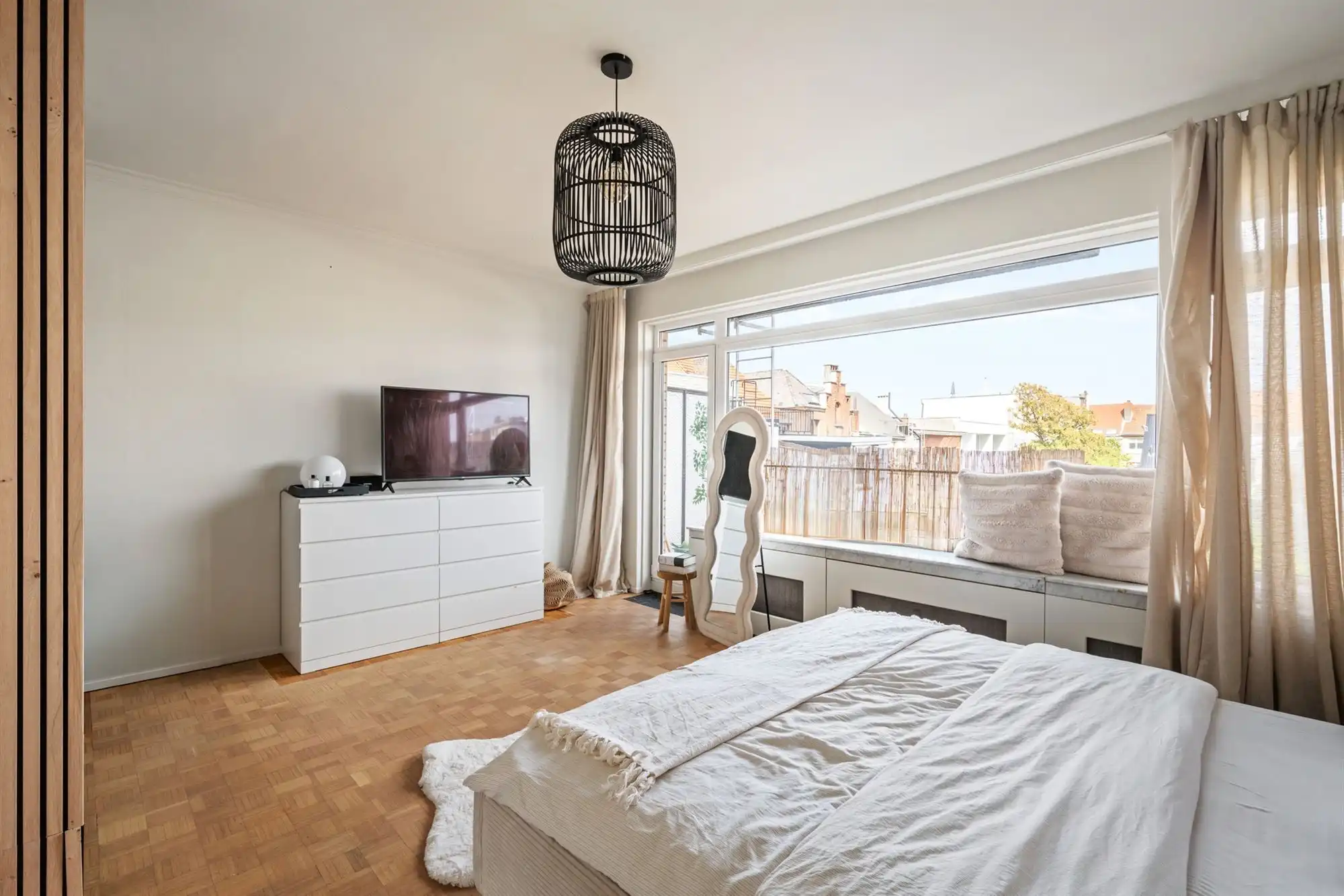 Stijlvol gerenoveerd stadsappartement met terras foto 10