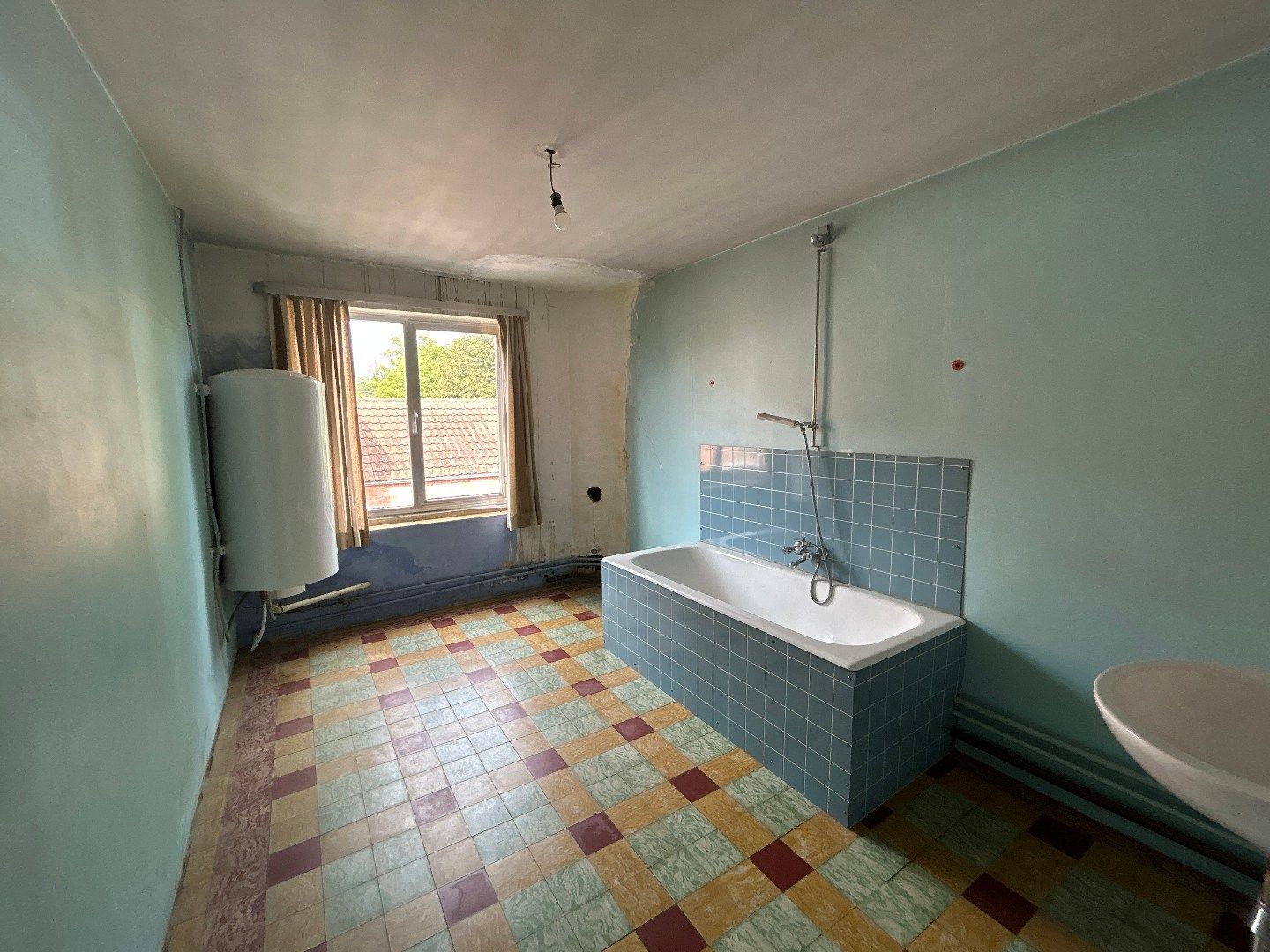 Verrassend ruim renovatiepand te Wespelaar  foto 17