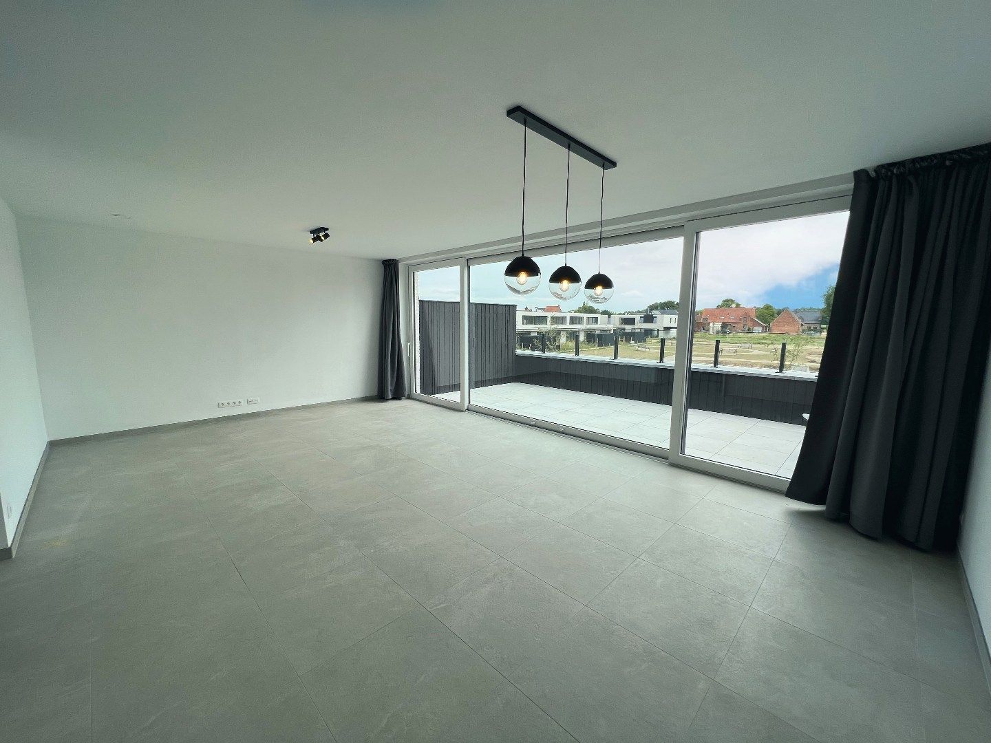NIEUWBOUW APPARTEMENT MET 2 SLAAPKAMERS, TERRAS EN CARPORT IN IEPER foto 8