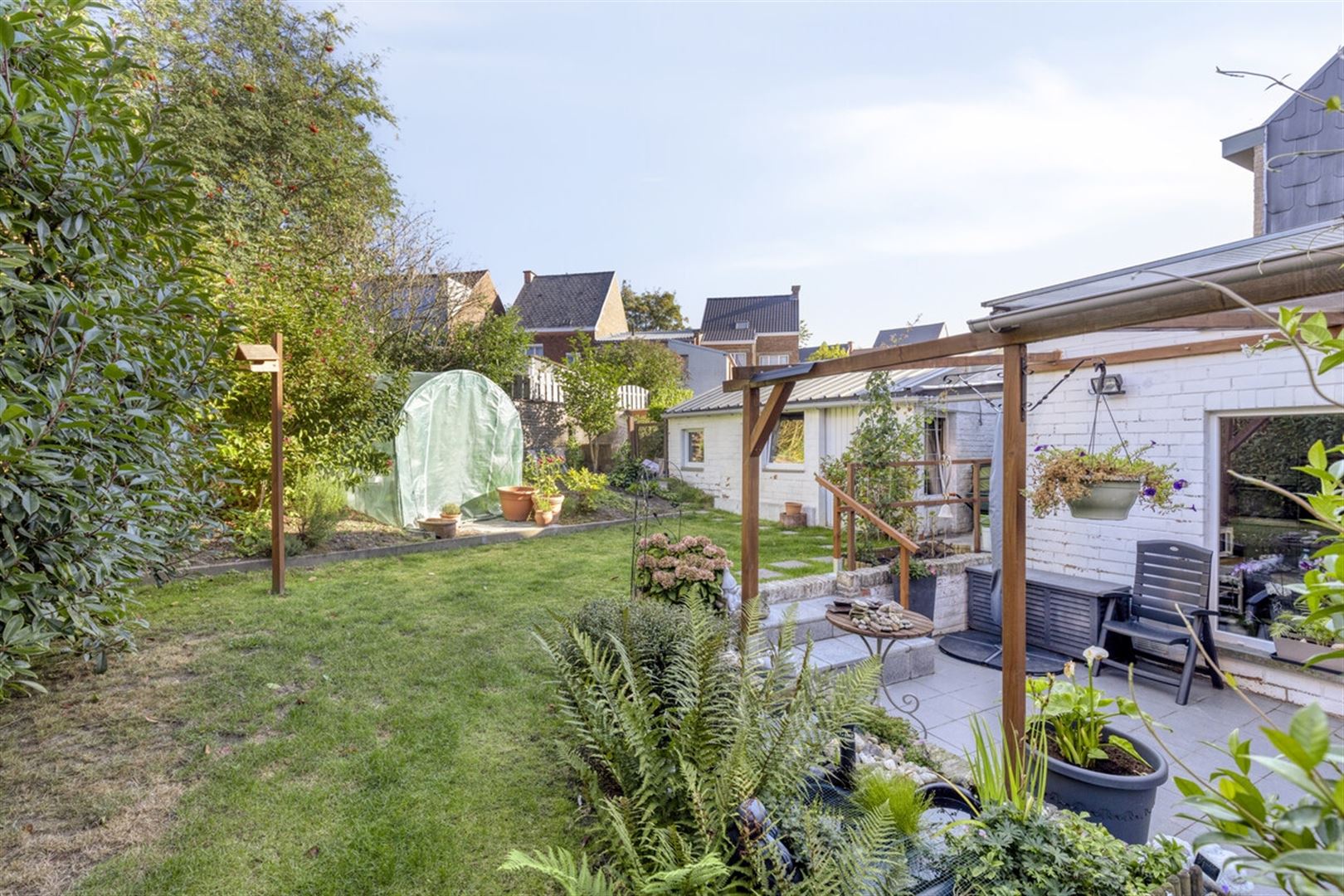 Rustig gelegen woning met garage foto 29