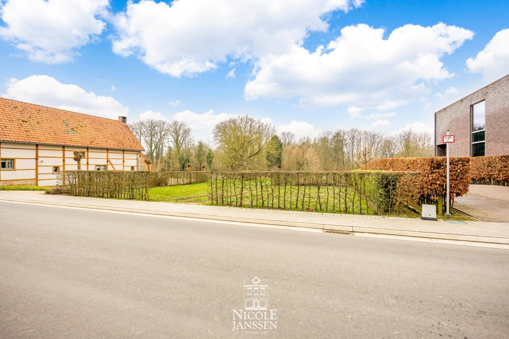 Zeer mooi en ruim perceel bouwgrond voor open bebouwing foto 3