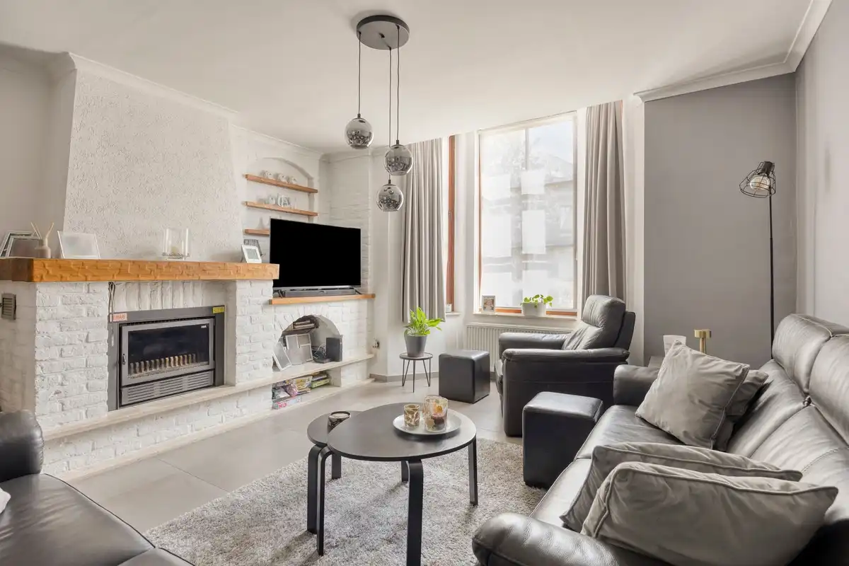 Schitterend gelegen woning met 4 slaapkamers, tuin en garagebox. foto 5