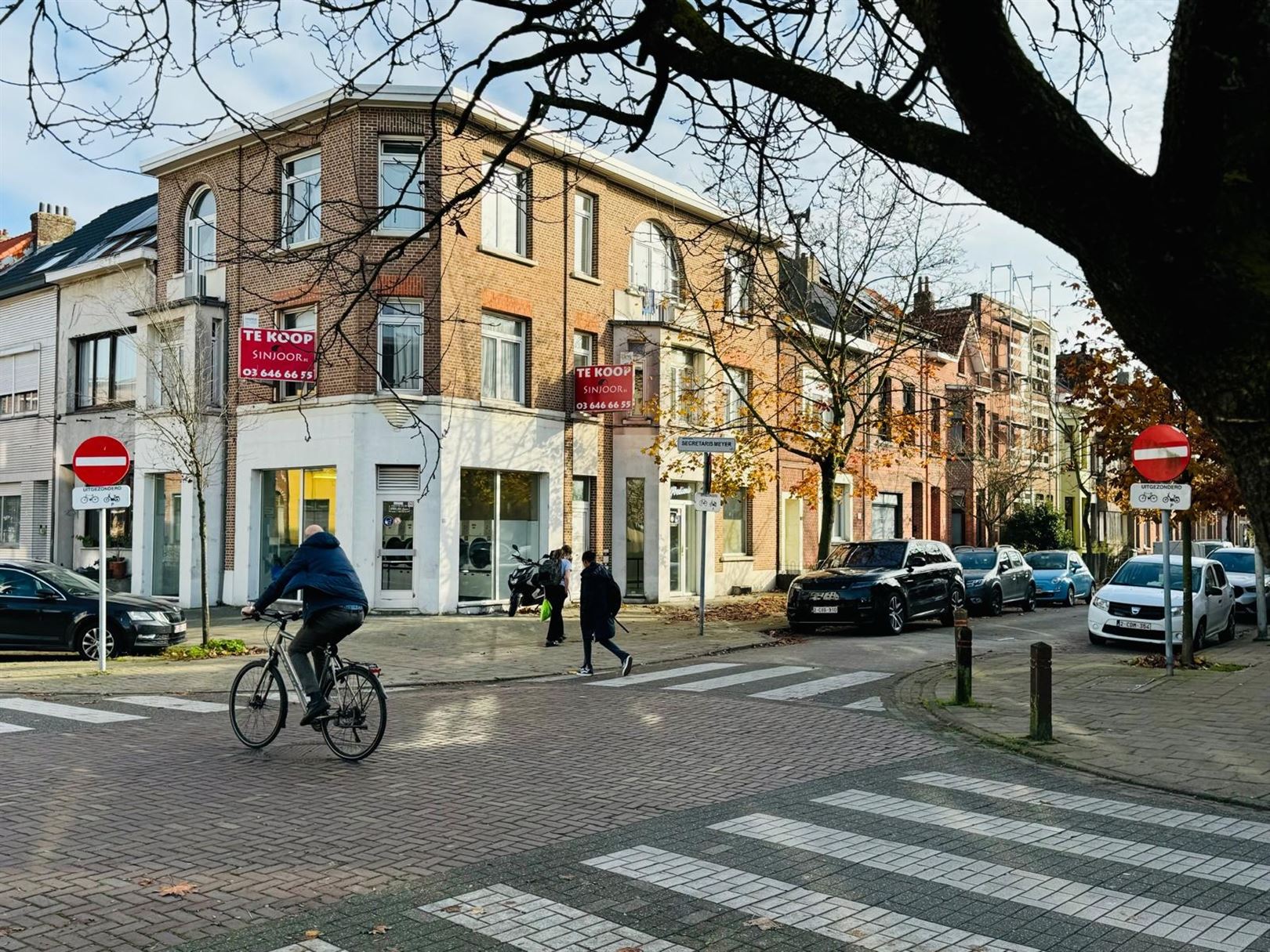 Hoekpand wassalon Secretaris Meyerlei/Van Praetlei foto 2