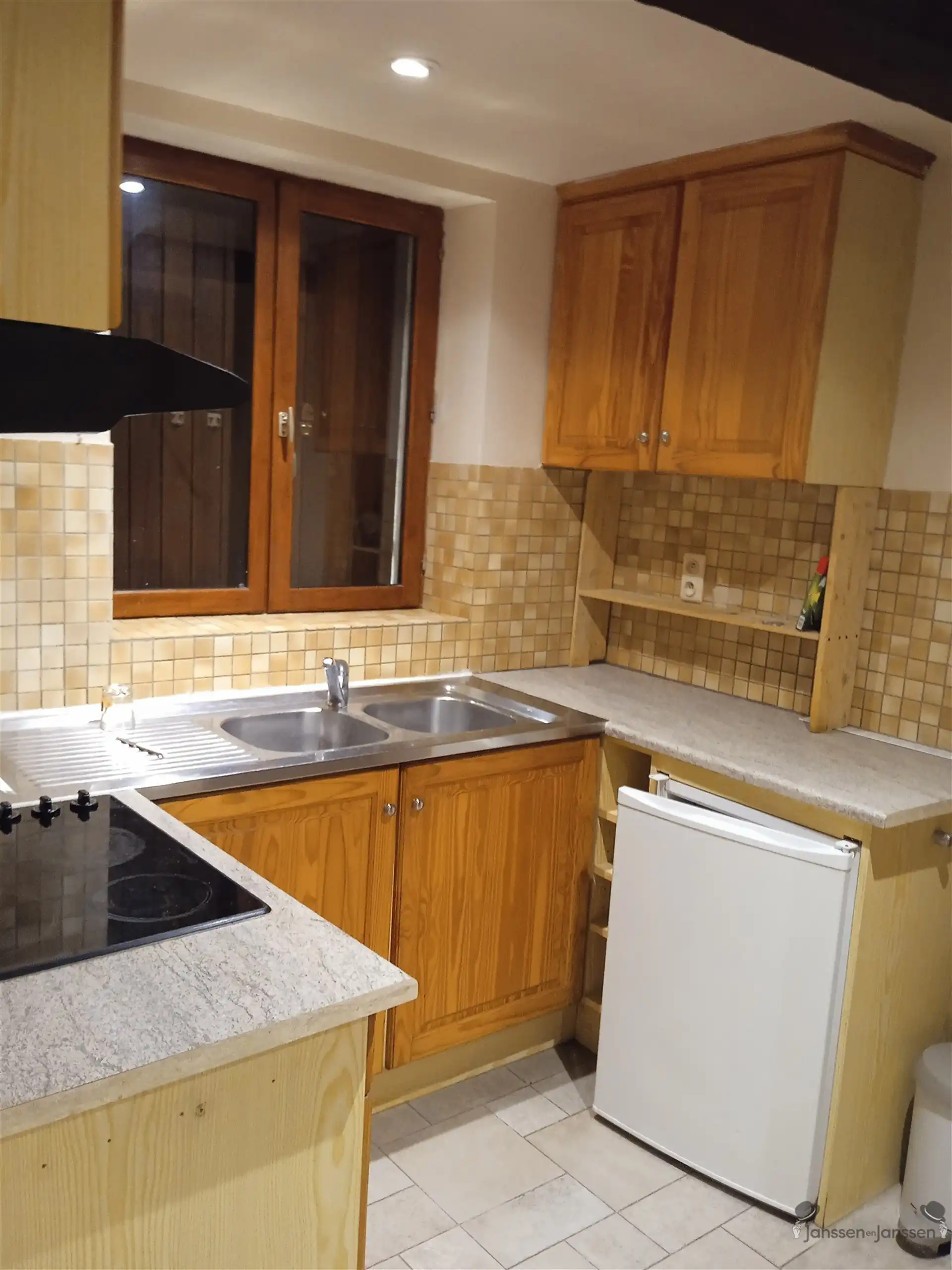 Volledig gerestaureerde en bemeubelde woning zuid Franse kust foto 2