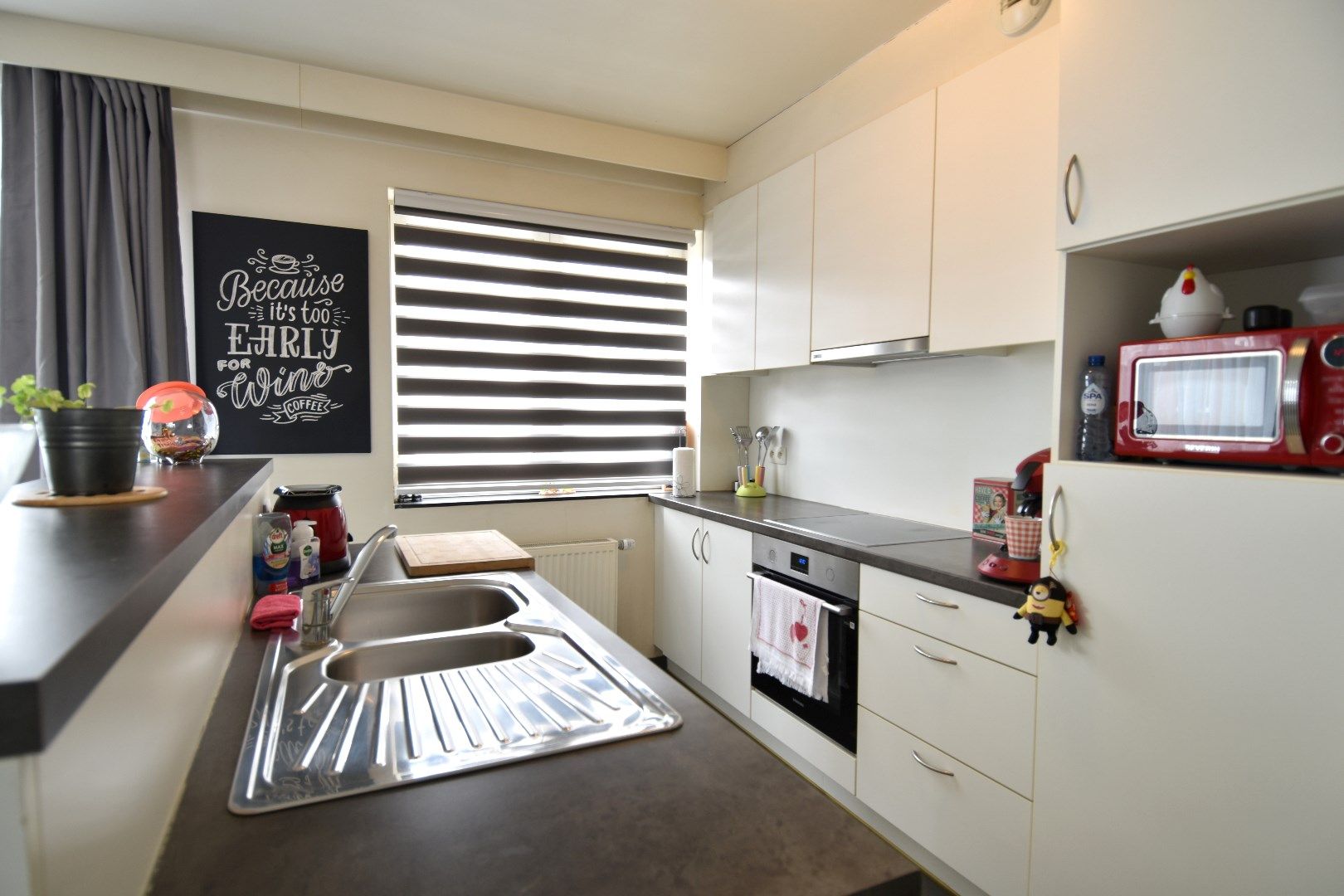 Instapklaar 2-slaapkamerappartement op toplocatie nabij het centrum van Kortrijk foto 2