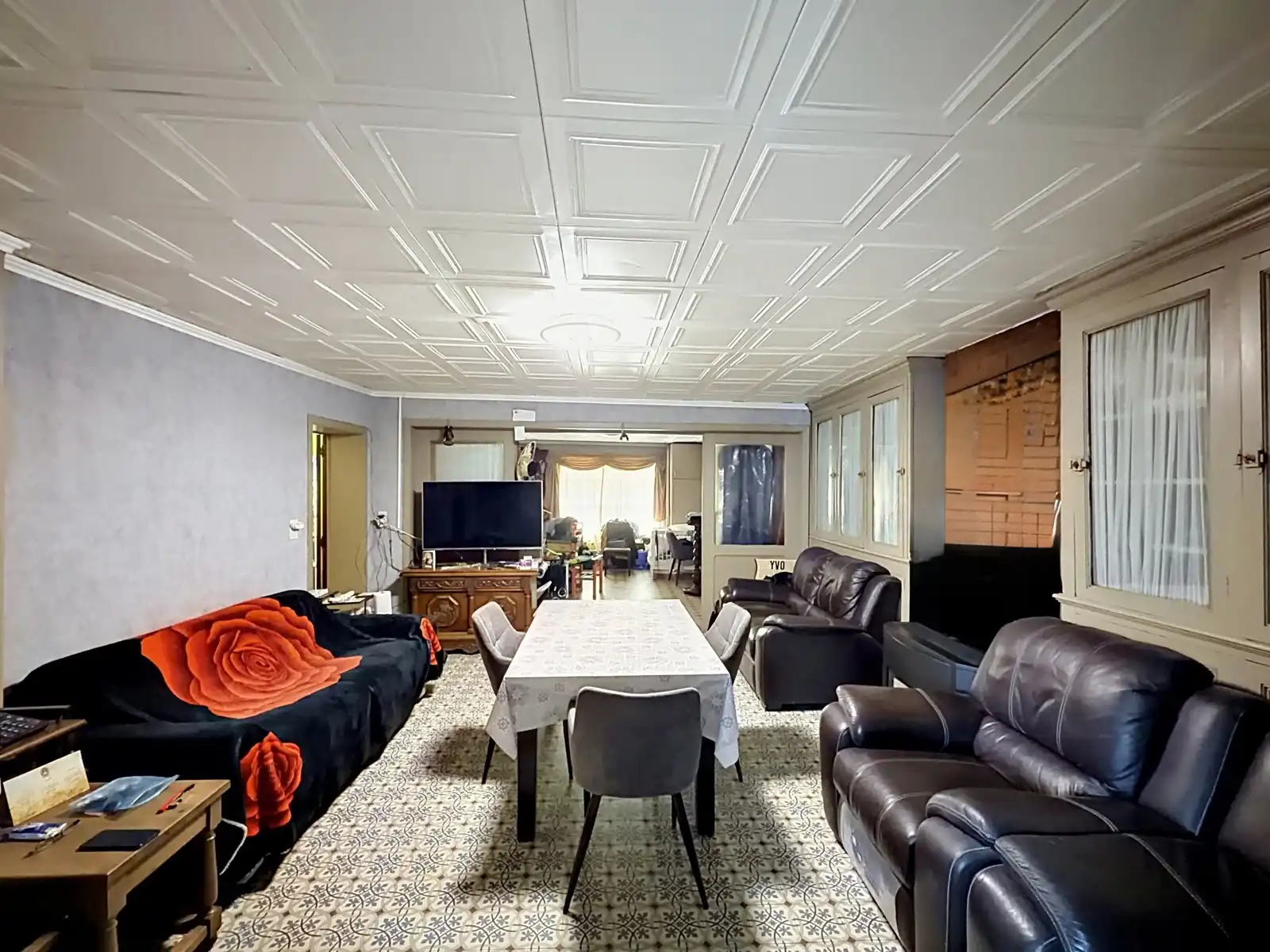 Gelijkvloersappartement met 2 SLPK! foto 2