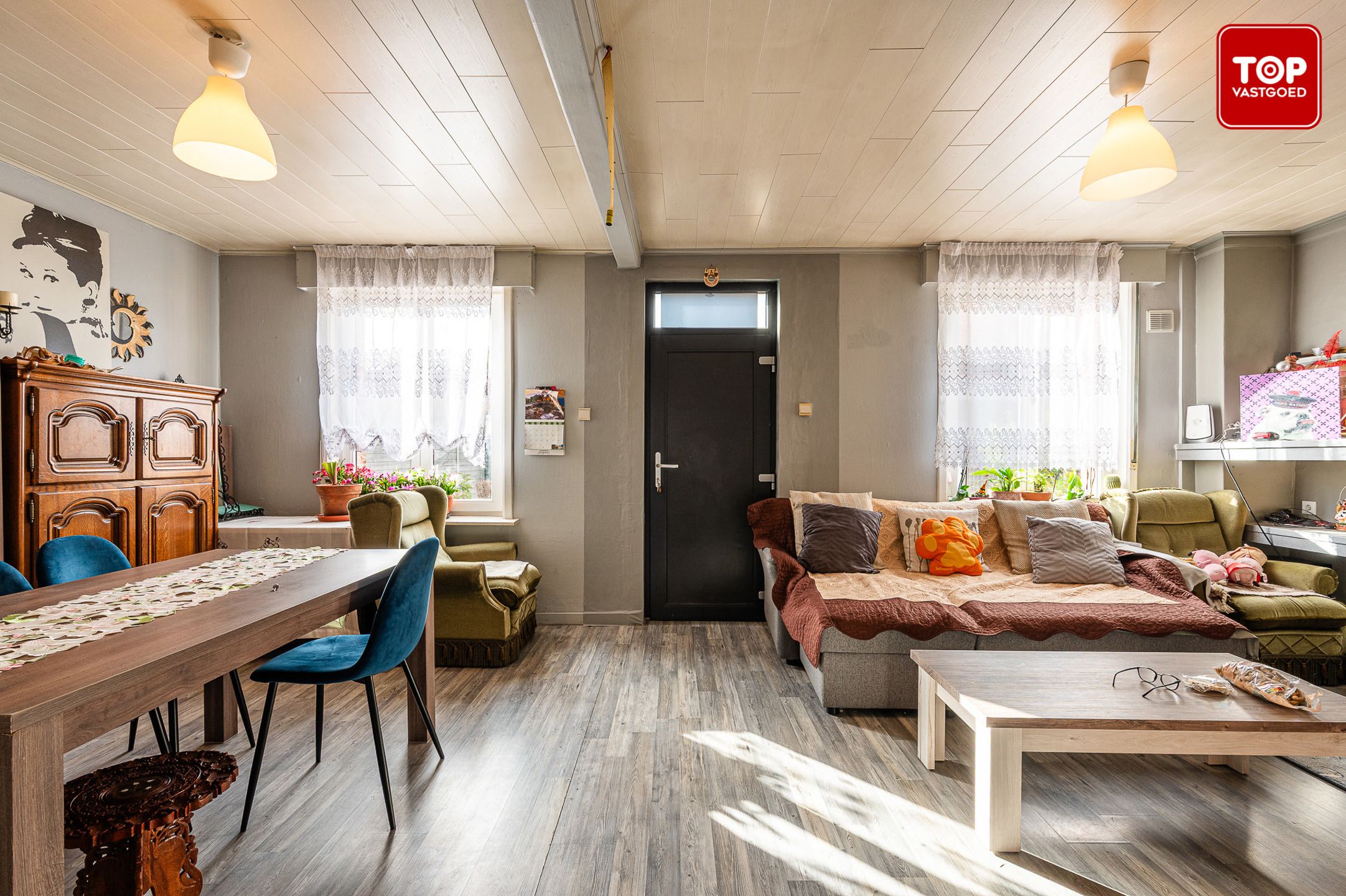 Landelijk gelegen woning met veel potentieel foto 5