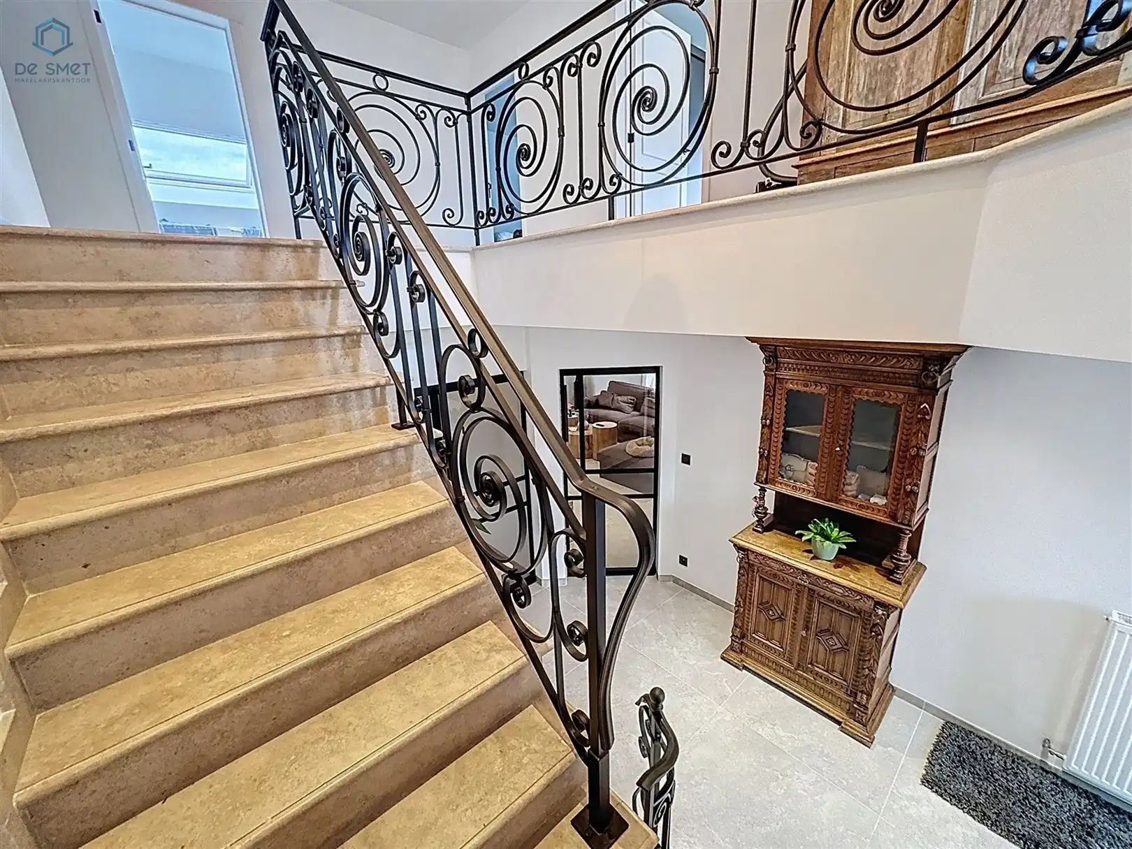 Prachtig gerenoveerde villa met 4 slaapkamers, garage en zwembad foto 12