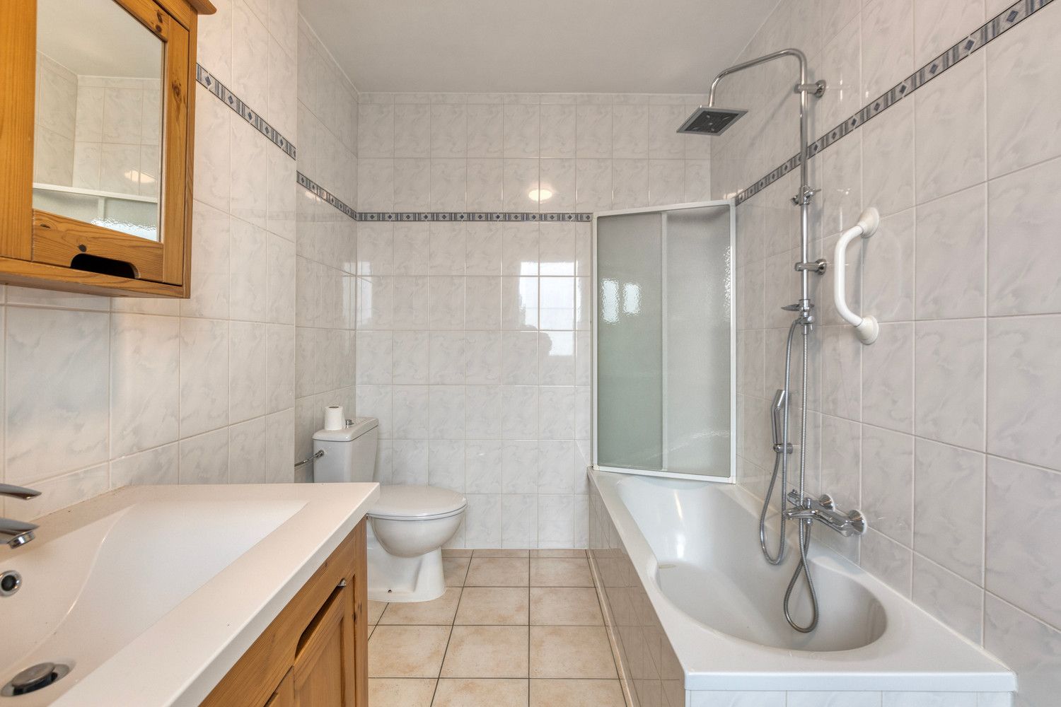 INSTAPKLARE WONING MET VERGUND MAGAZIJN OP 4A 61CA! foto 21