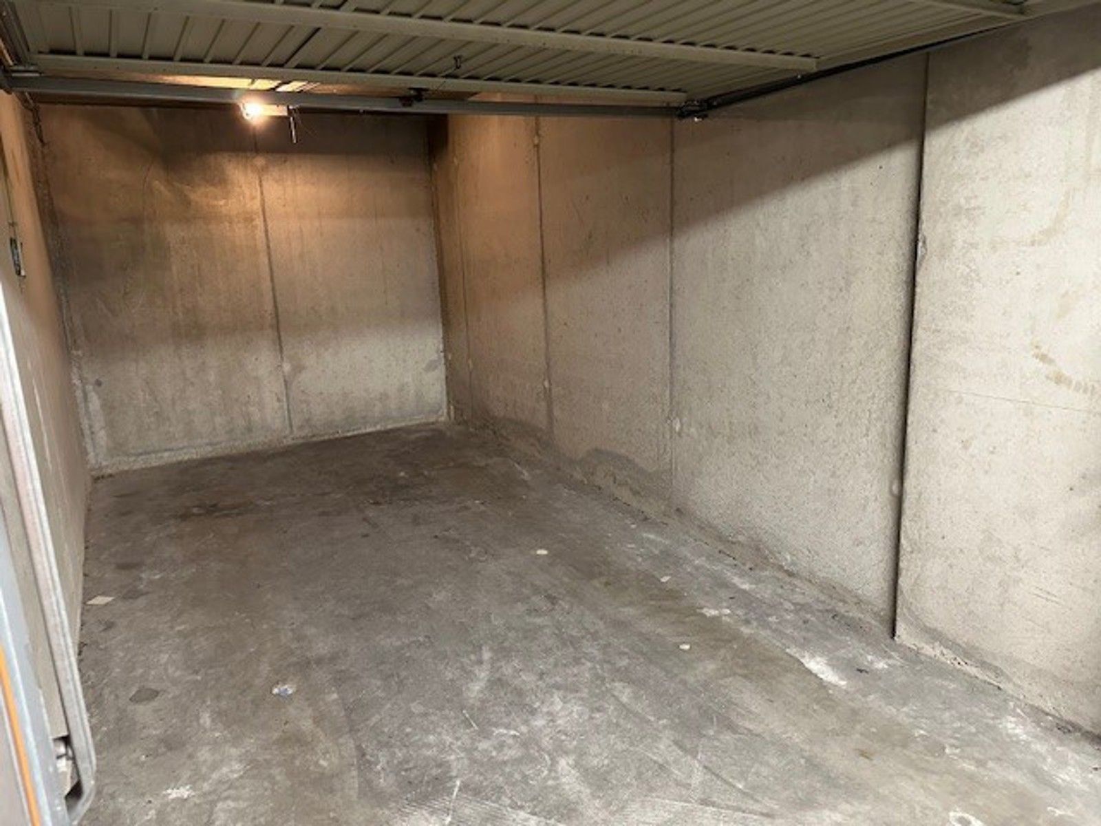 Garagebox op, niveau -2 in residentie Belvedere foto 2