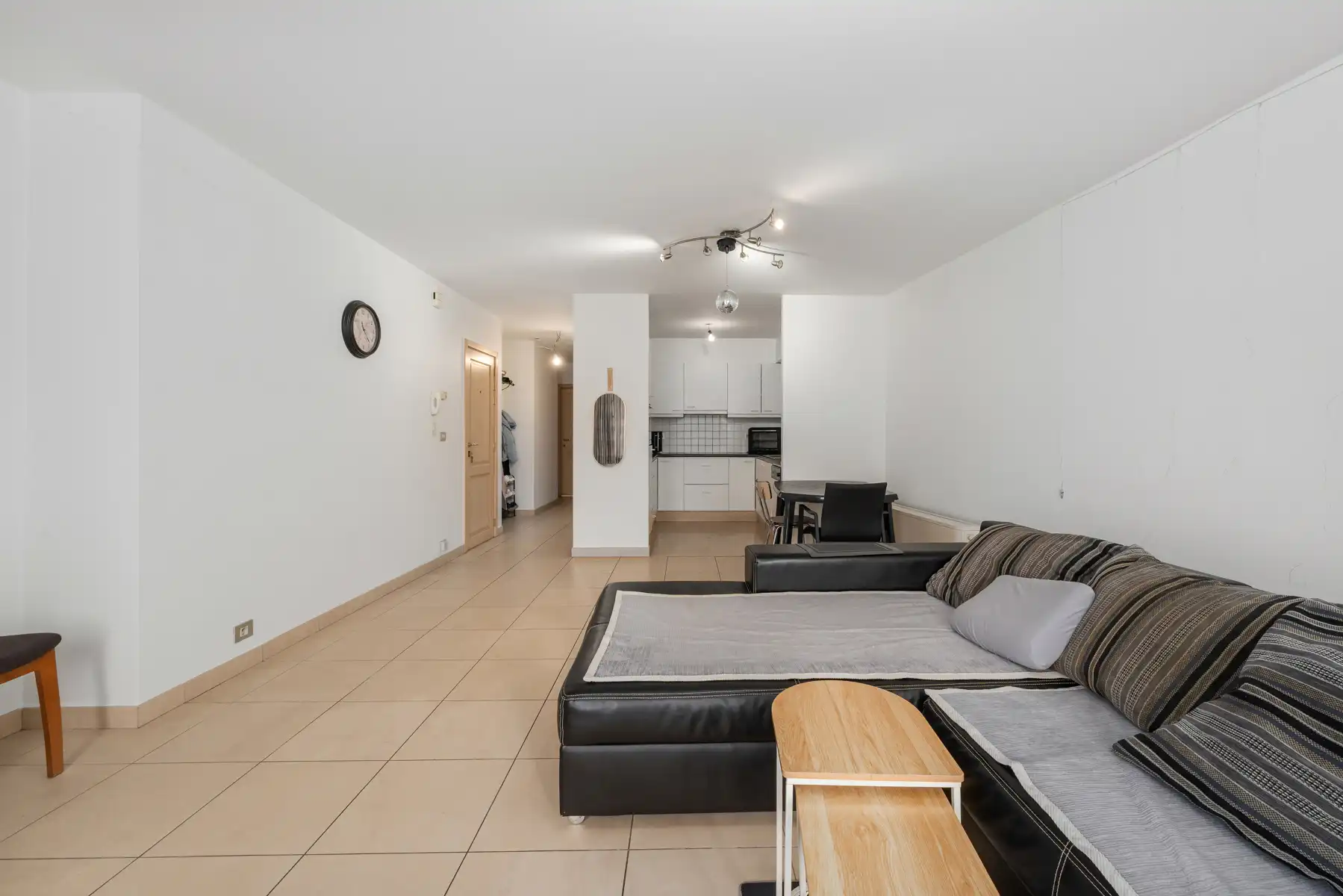Opbrengsteigendom met 4 appartementen.  foto 8