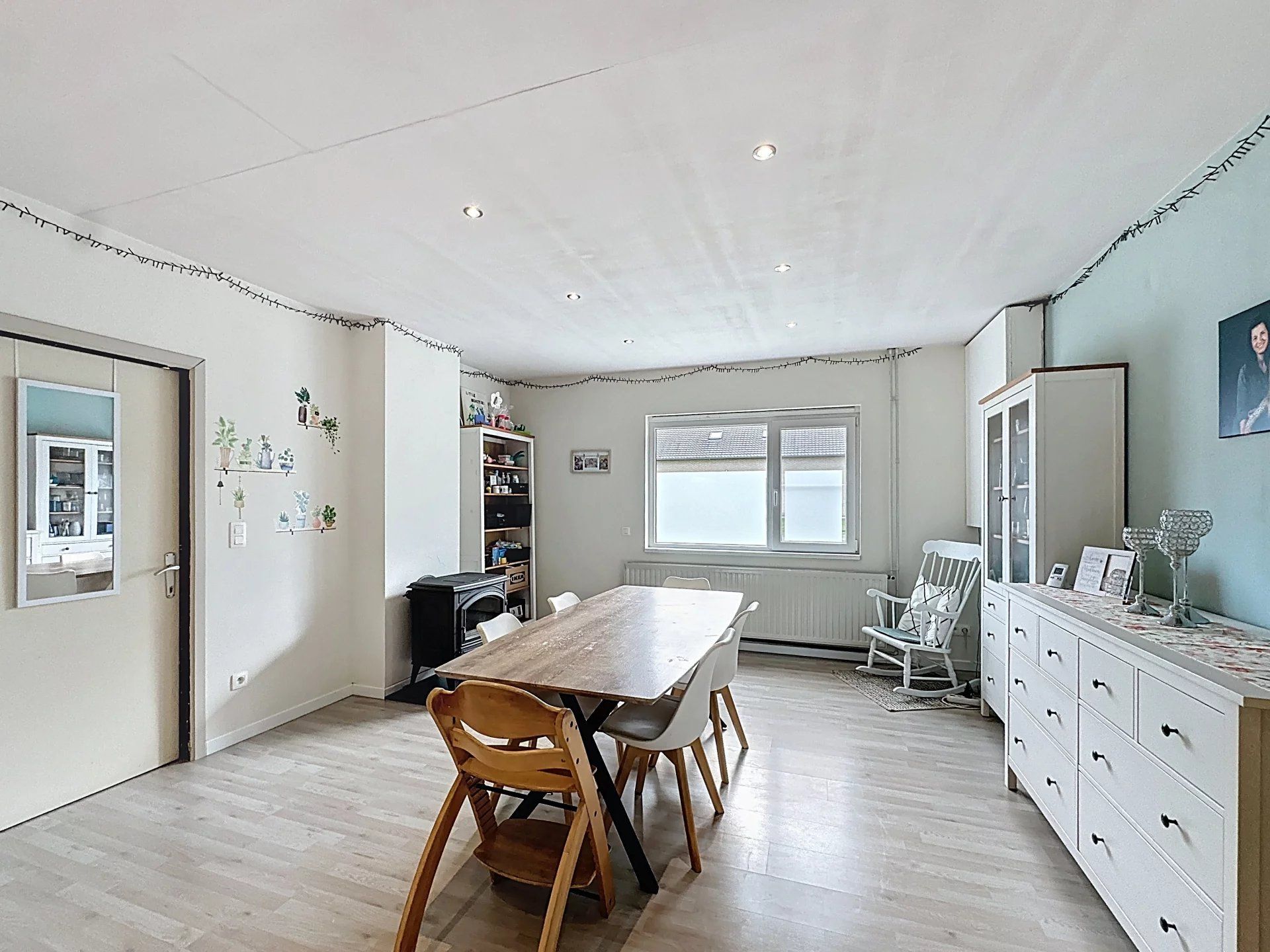 Op te frissen woning met 3 slaapkamers, op een groot perceel, eventueel 2 bouwplaatsen foto 8