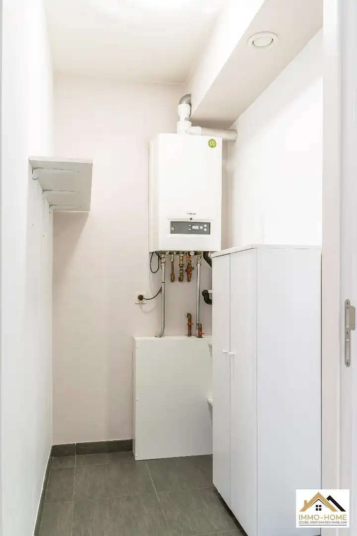 Instapklaar appartement met garage!  foto 12