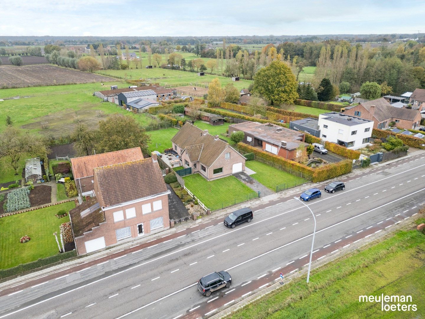 Ruime vrijstaande woning op rustige ligging foto 25