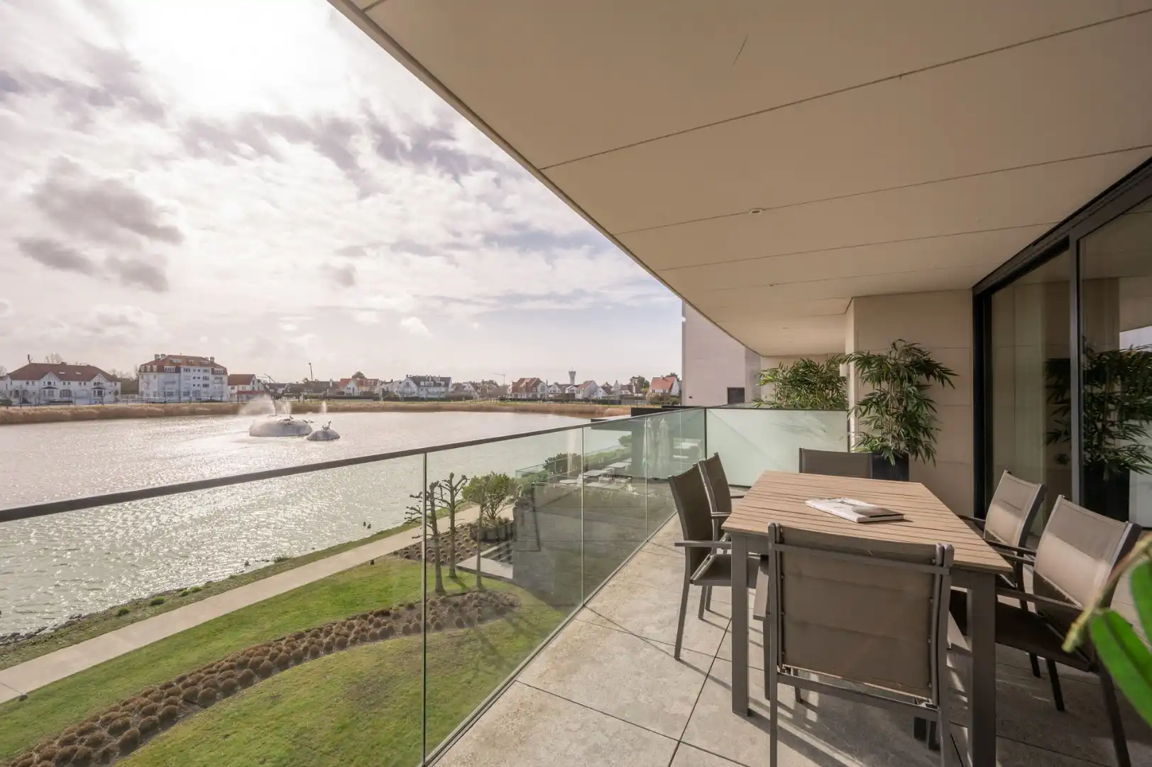 Exclusief appartement van 162 m2 in res. La Réserve met prachtig zicht op zegemeer foto 19