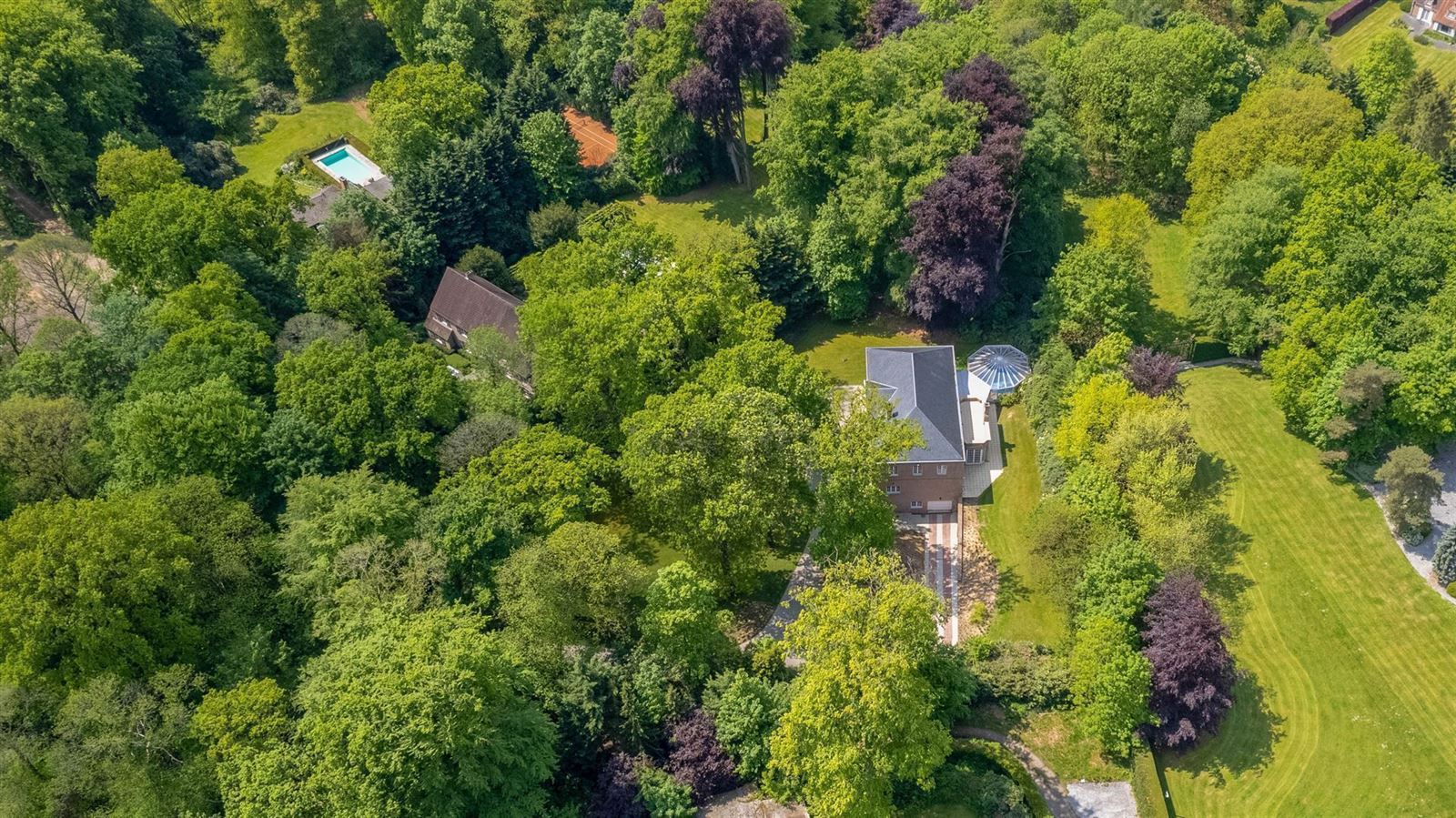 Prachtig landhuis met zwembad op 65are met 6 slaapkamers en 3 badkamers foto 24