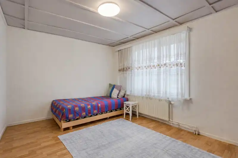 Instapklare ruime woning, topligging! foto 9