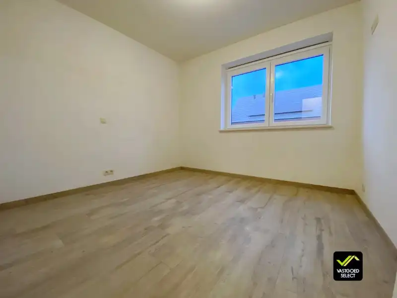 Te huur: Ruim en modern appartement in rustige omgeving te Adegem foto 8