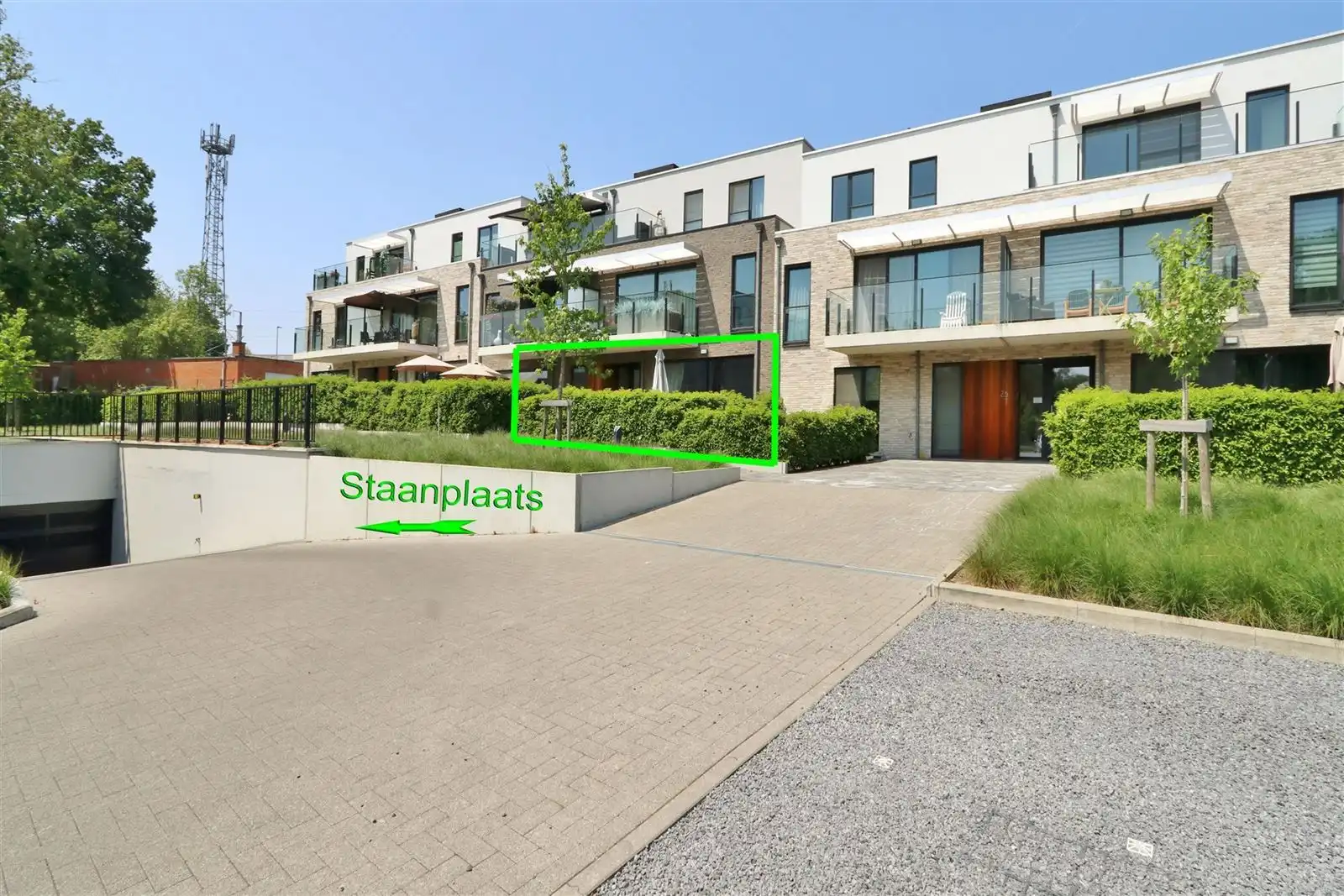 Gelijkvloersappartement met 2 slaapkamers, tuin en staanplaats foto 3