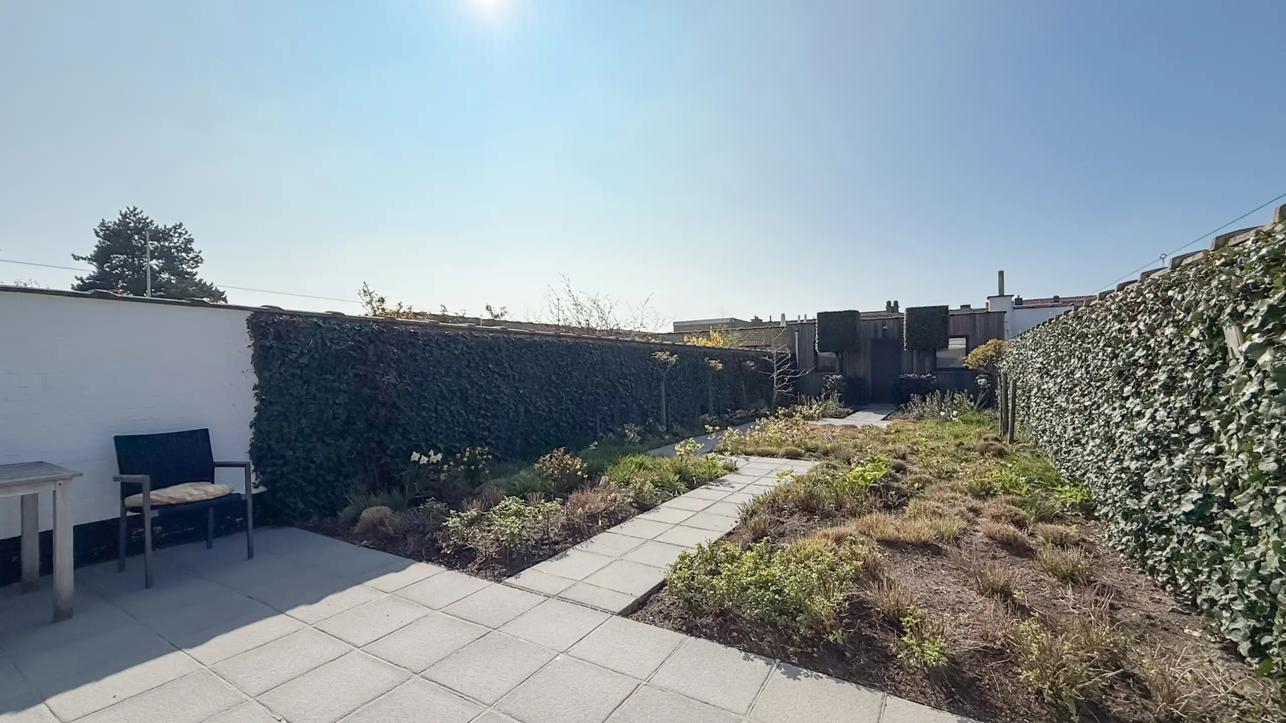 Verzorgde woning met zonnige tuin nabij de Graaf Jansdijk foto 10