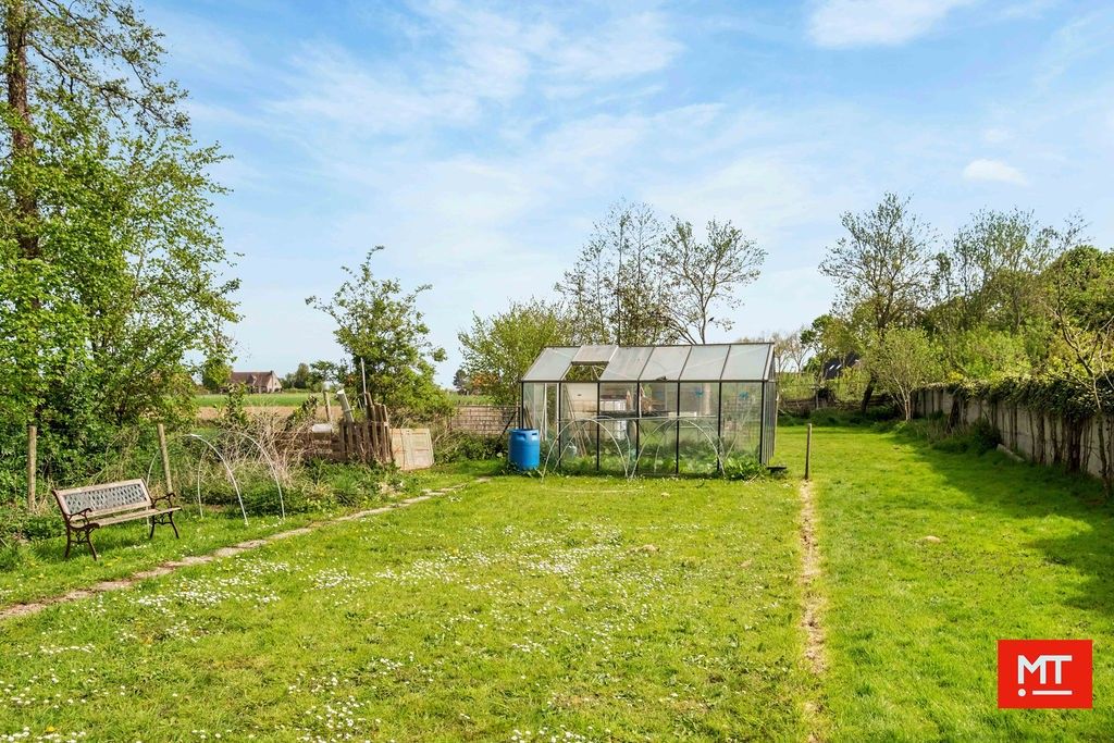 Bijzonder ruime alleenstaande woning op 1.828 m² in het centrum van Langemark foto 24
