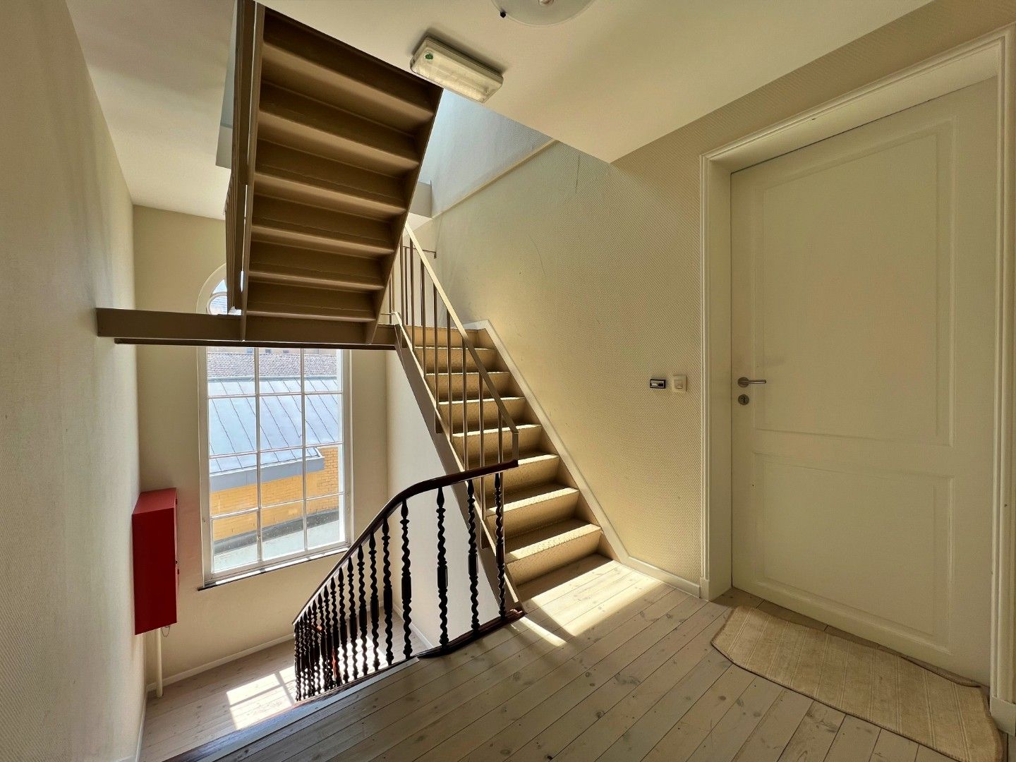 🌿 Rustig wonen in hartje centrum – 2 slpk appartement bij Sint-Michielskerk! foto 13