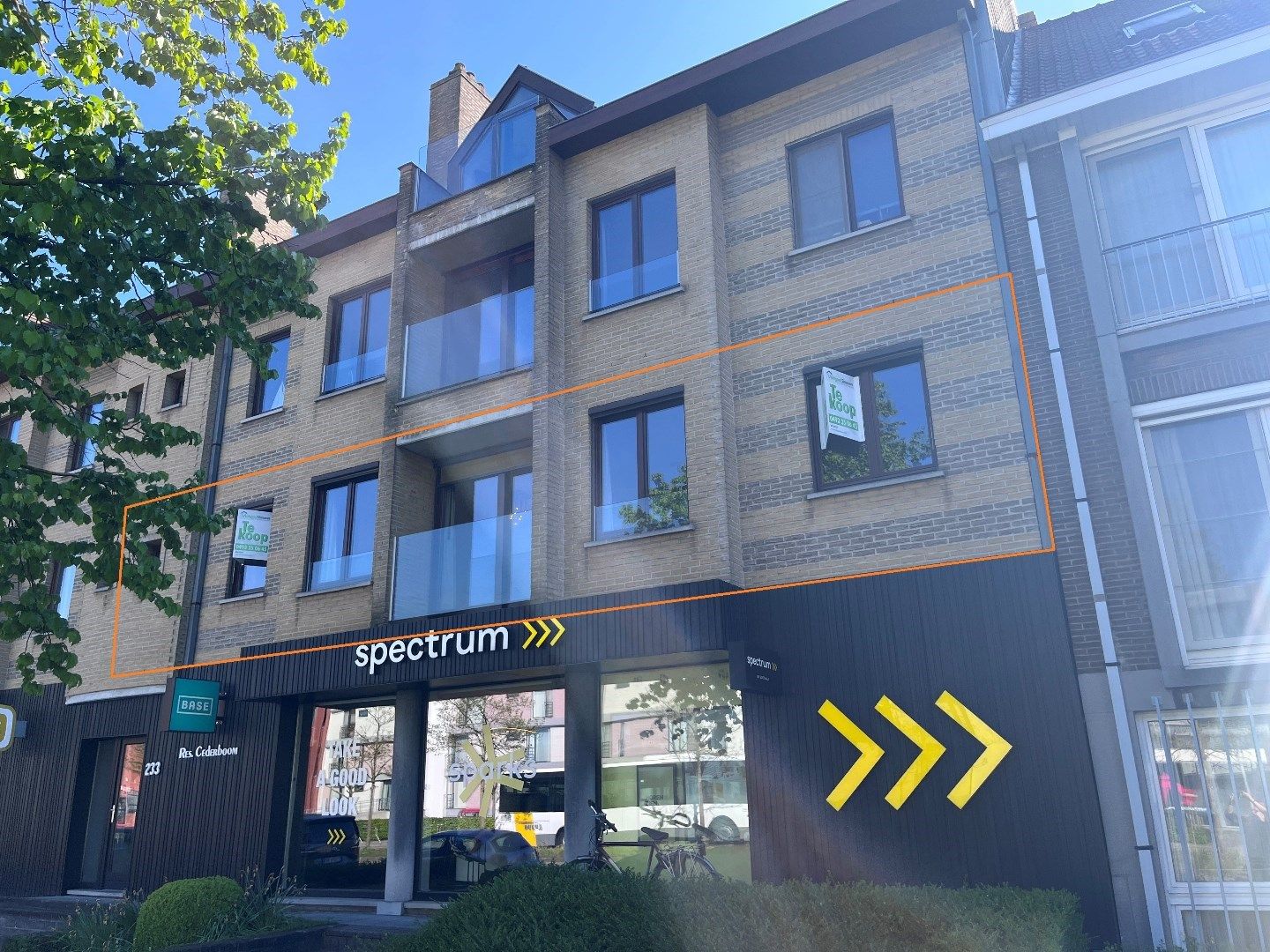 Bijzonder goedgelegen, ruim 3-slaapkamer-appartement met riant zonneterras foto 2