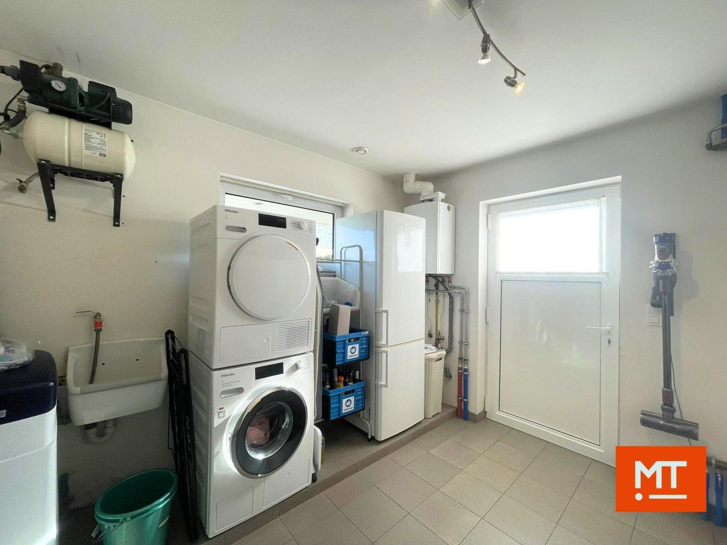 Residentieel gelegen villa met 3 slaapkamers, Zuidgerichte tuin en carport in Passendale foto 10