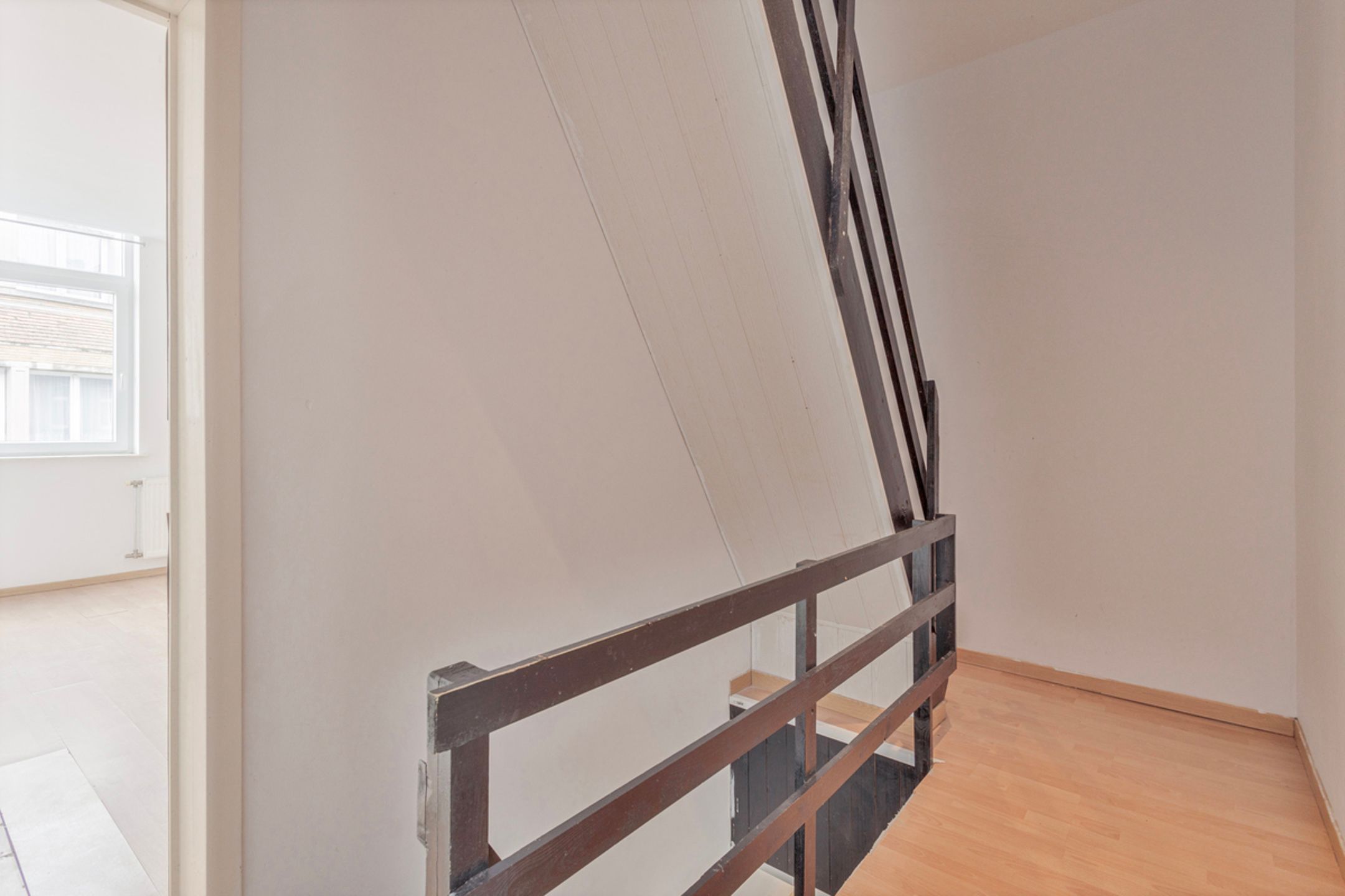 Deels te renoveren woning ideaal geschikt om te verhuren. foto 11