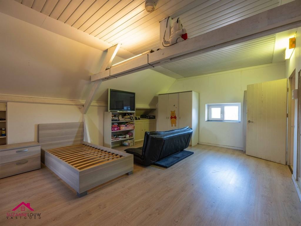 Zeer ruime, vrijstaande gezinswoning foto 45