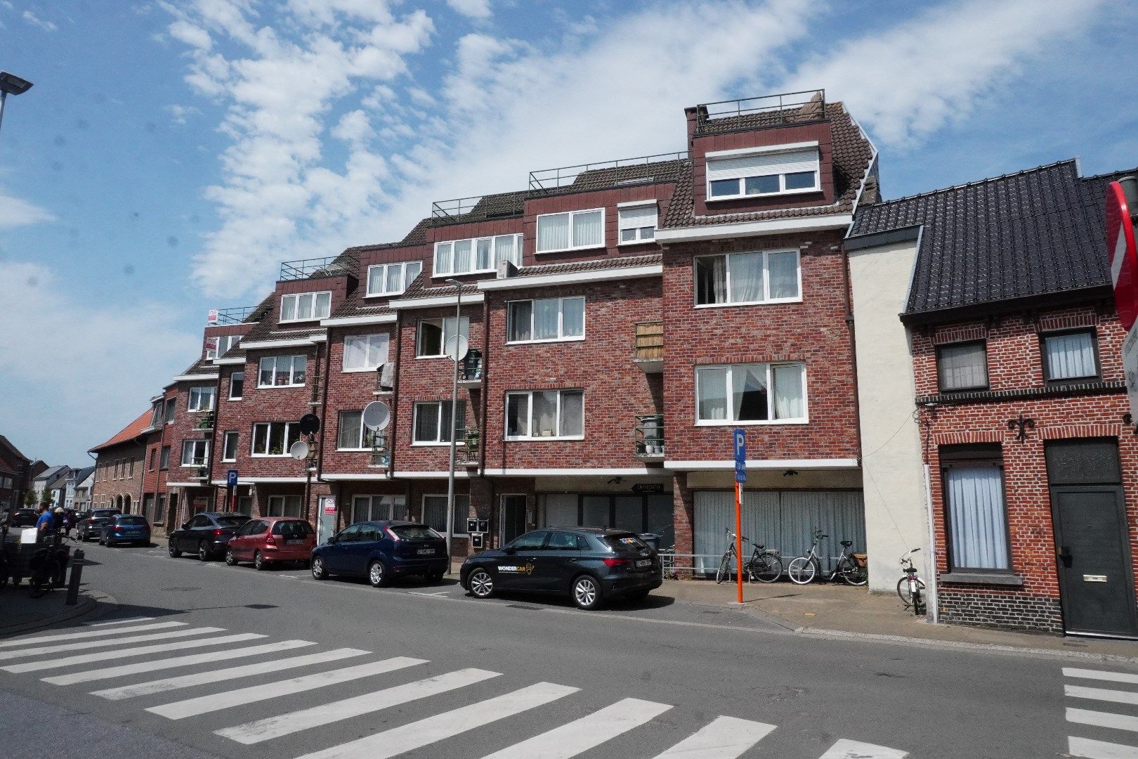 ()=>{if(producerUpdateValueVersion(node),producerAccessed(node),node.value===ERRORED)throw node.error;return node.value} Kapellestraat 63 -/1 - 9160 Lokeren