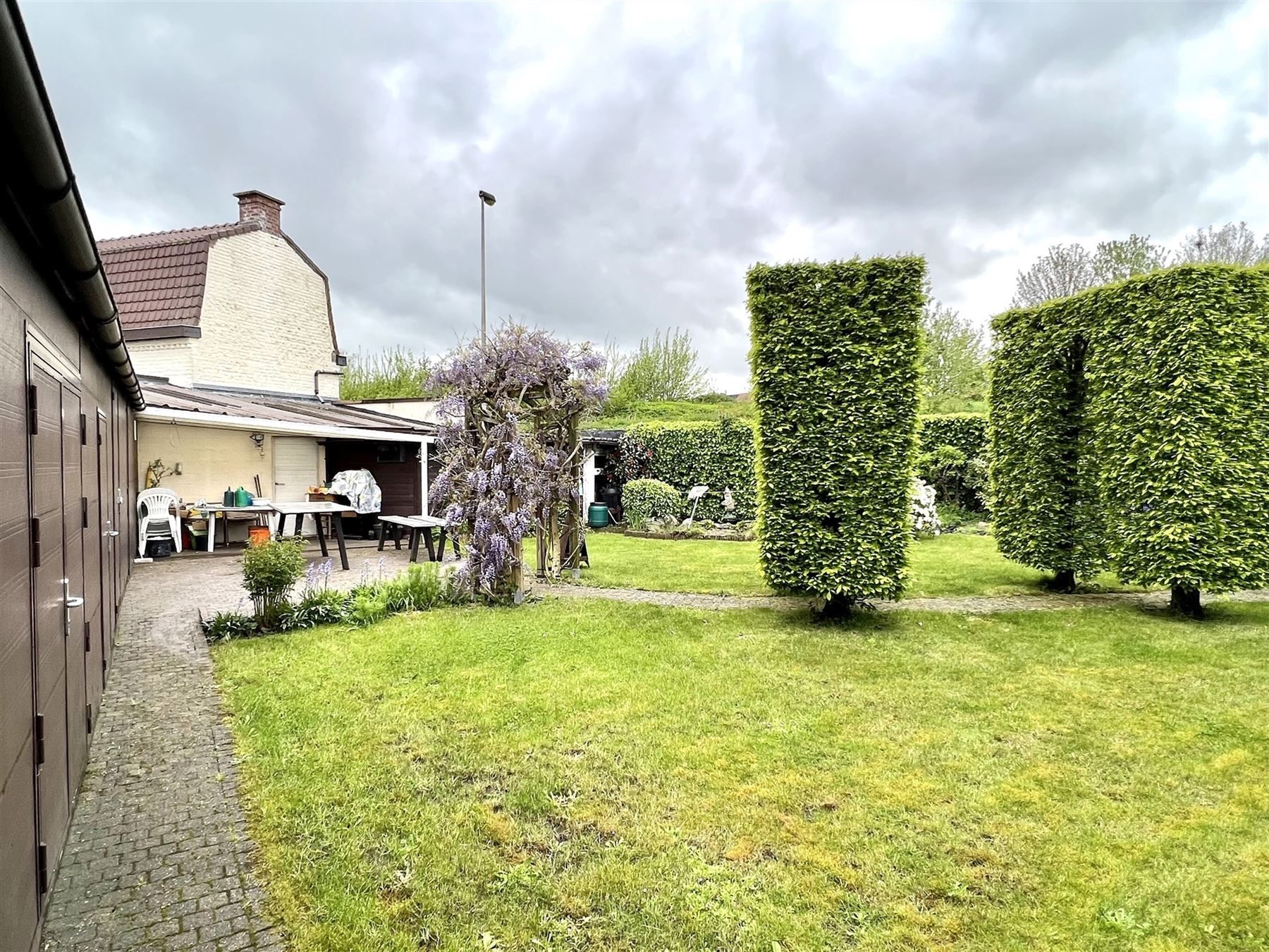 Charmante woning met 3 slaapkamers en gezellige tuin foto 13