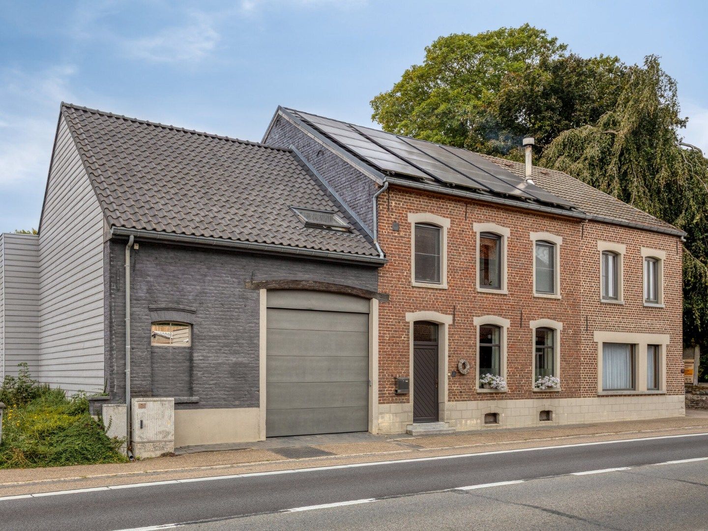 IN OPTIE! Ruime energiezuinige woning met 4 slaapkamers in Glabbeek! foto {{pictureIndex}}