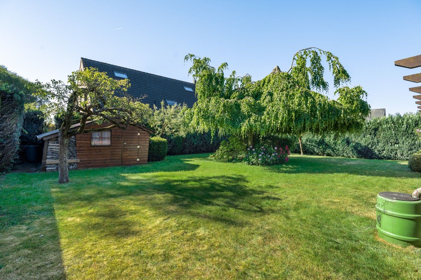Vrijstaande laagbouwwoning met 3 slpk., tuin en inpandige garage foto 25