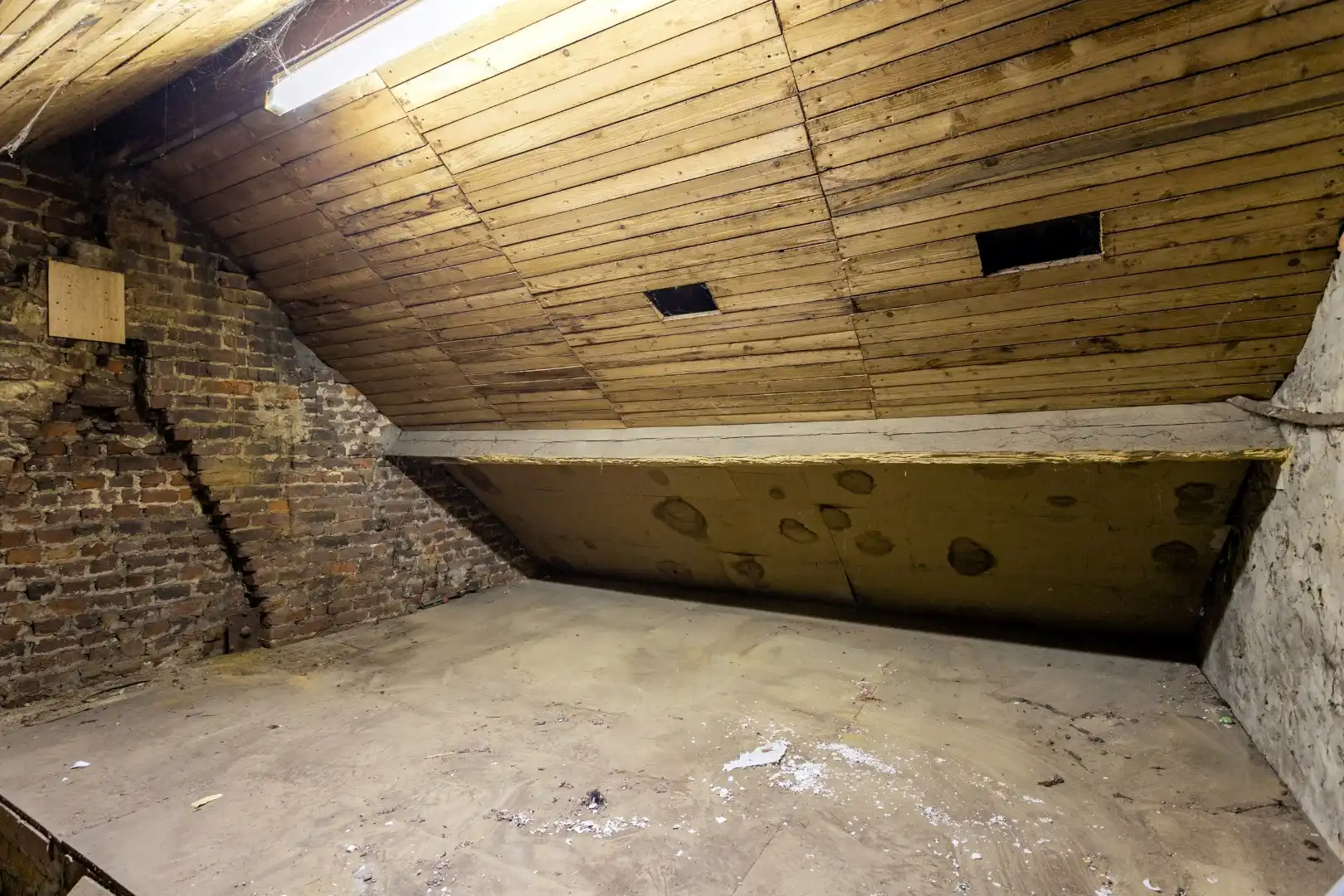 Te renoveren woning te Buizingen met veel potentieel op 1a35ca foto 19