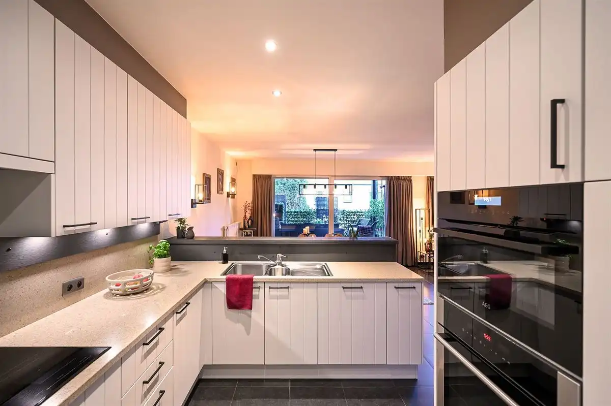 Ruim appartement met groot terras  foto 7