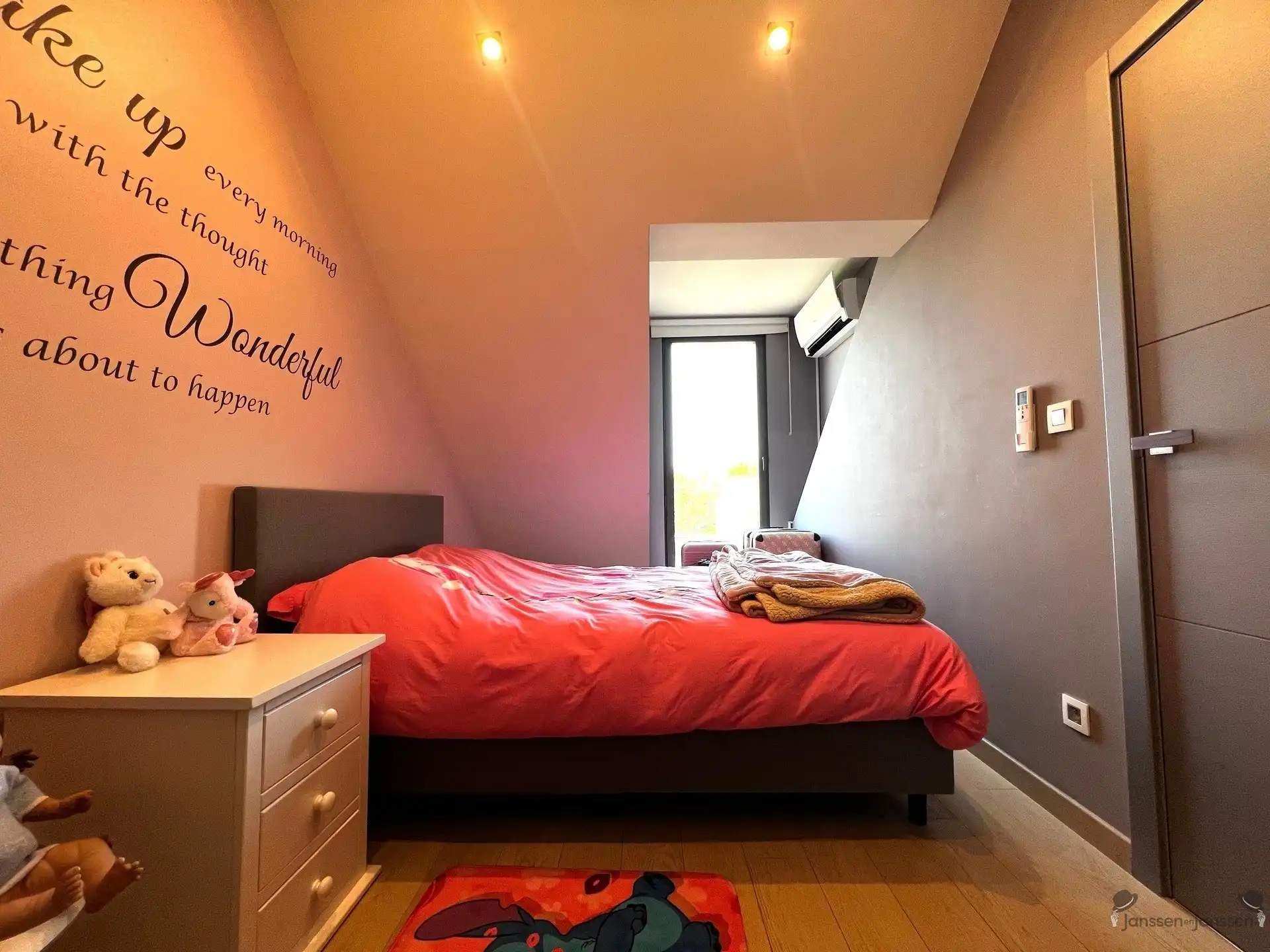 Topwoning voorzien van alle comfort  foto 20