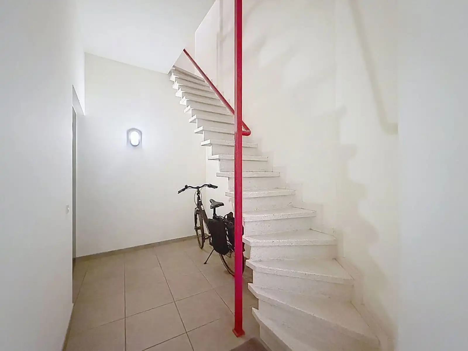 Prachtig instapklaar appartement met LIFT in het centrum! foto 3