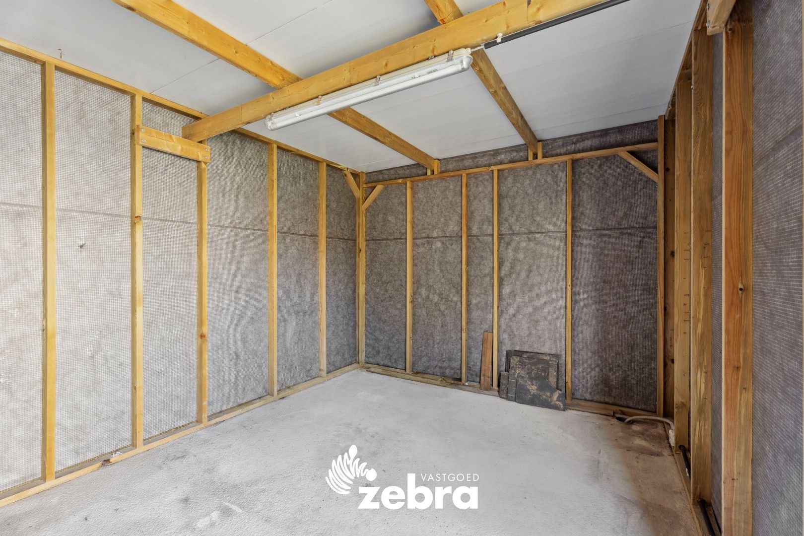 Recente HOB met 3 slaapkamers, gezellige tuin en oprit te Roeselare! foto 19