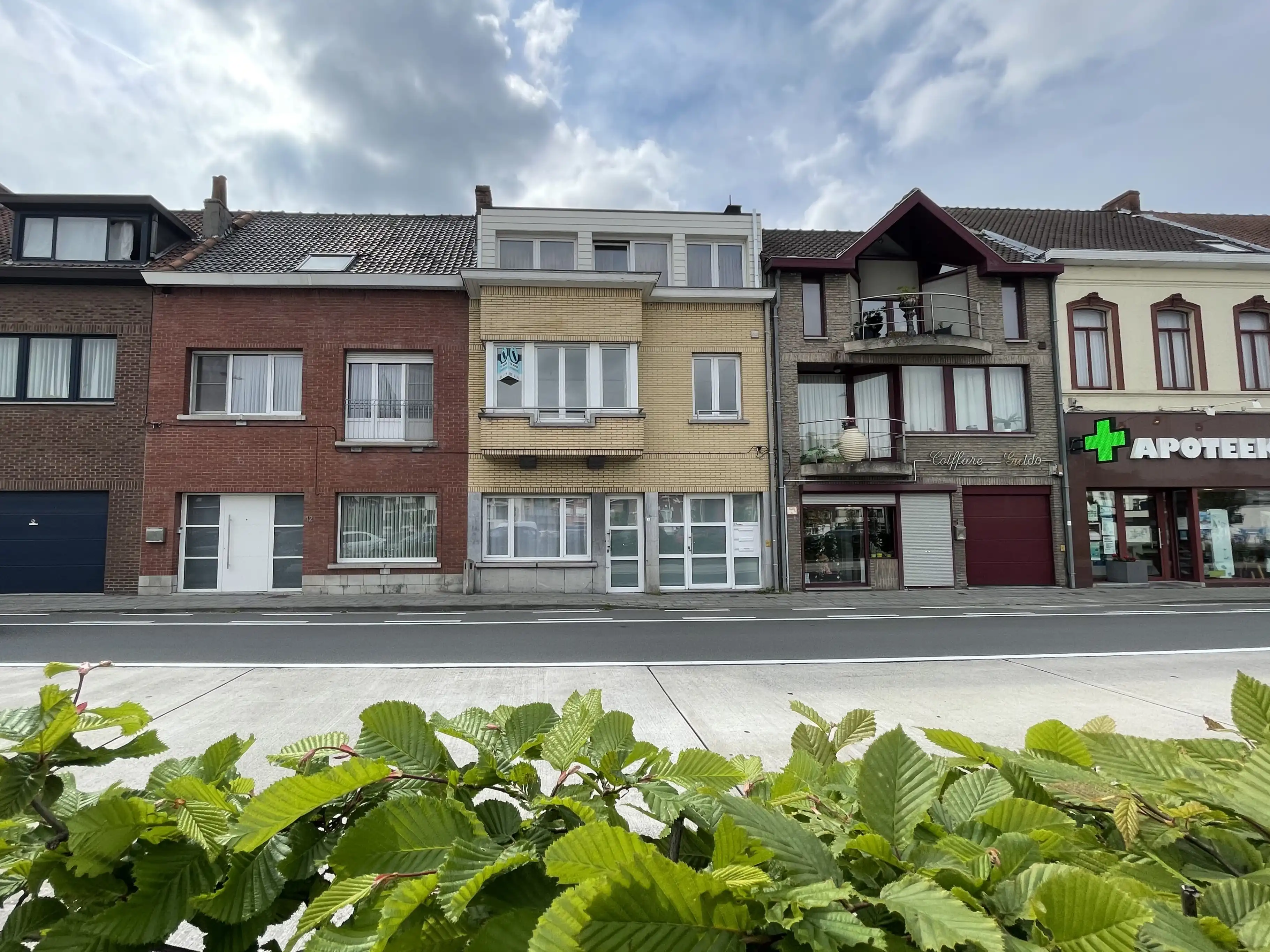 instapklaar 1 slaapkamer-appartement te huur in Zelzate foto 11