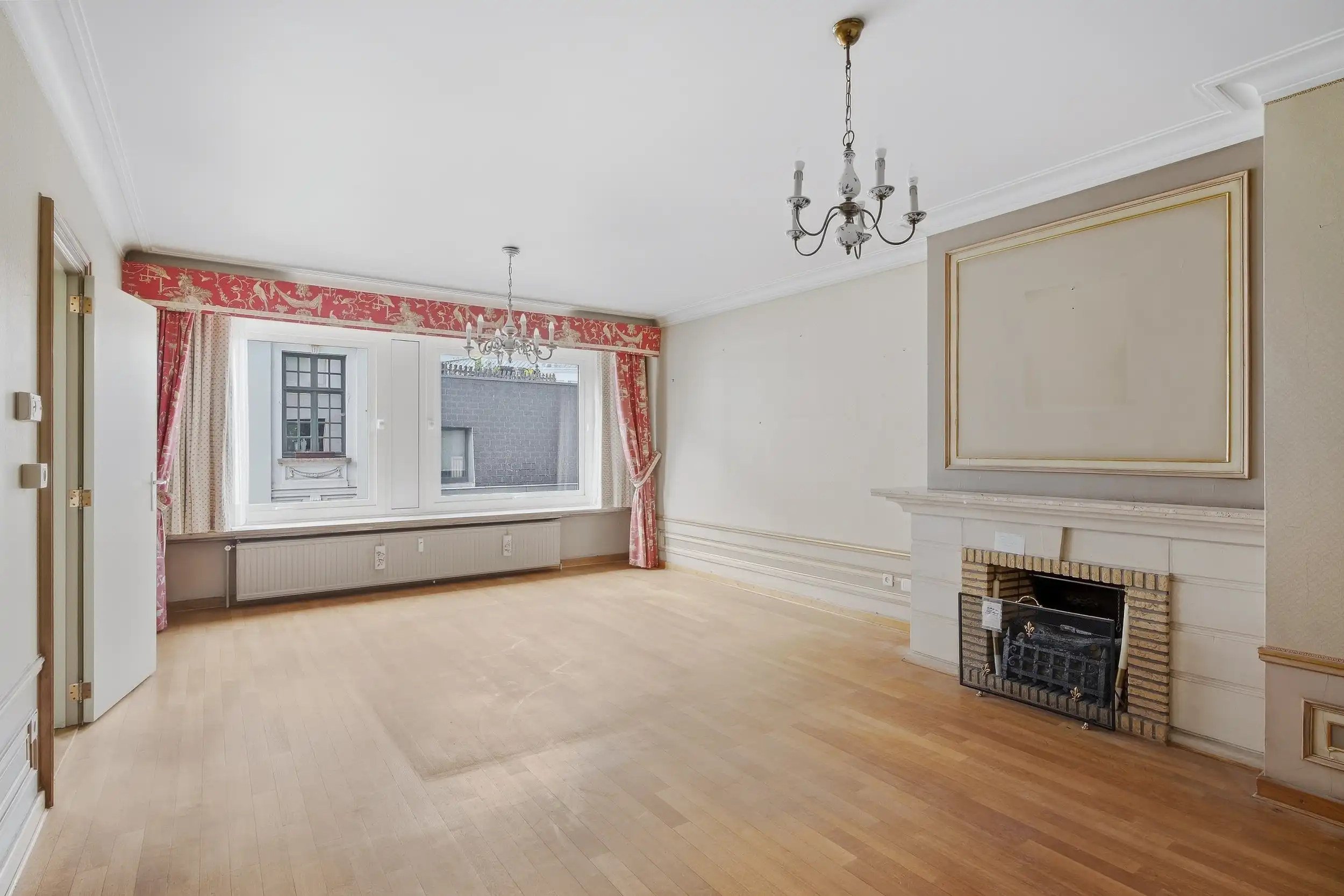 Op te frissen 1-slp app (99 m²) met parking in hartje Gent foto 3
