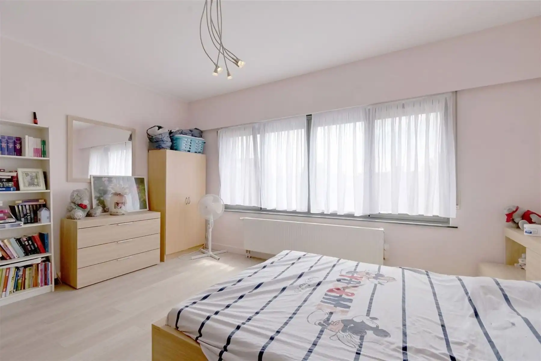 Gerenoveerde woning (2010) met 3slpk's en gezellige tuin! foto 10