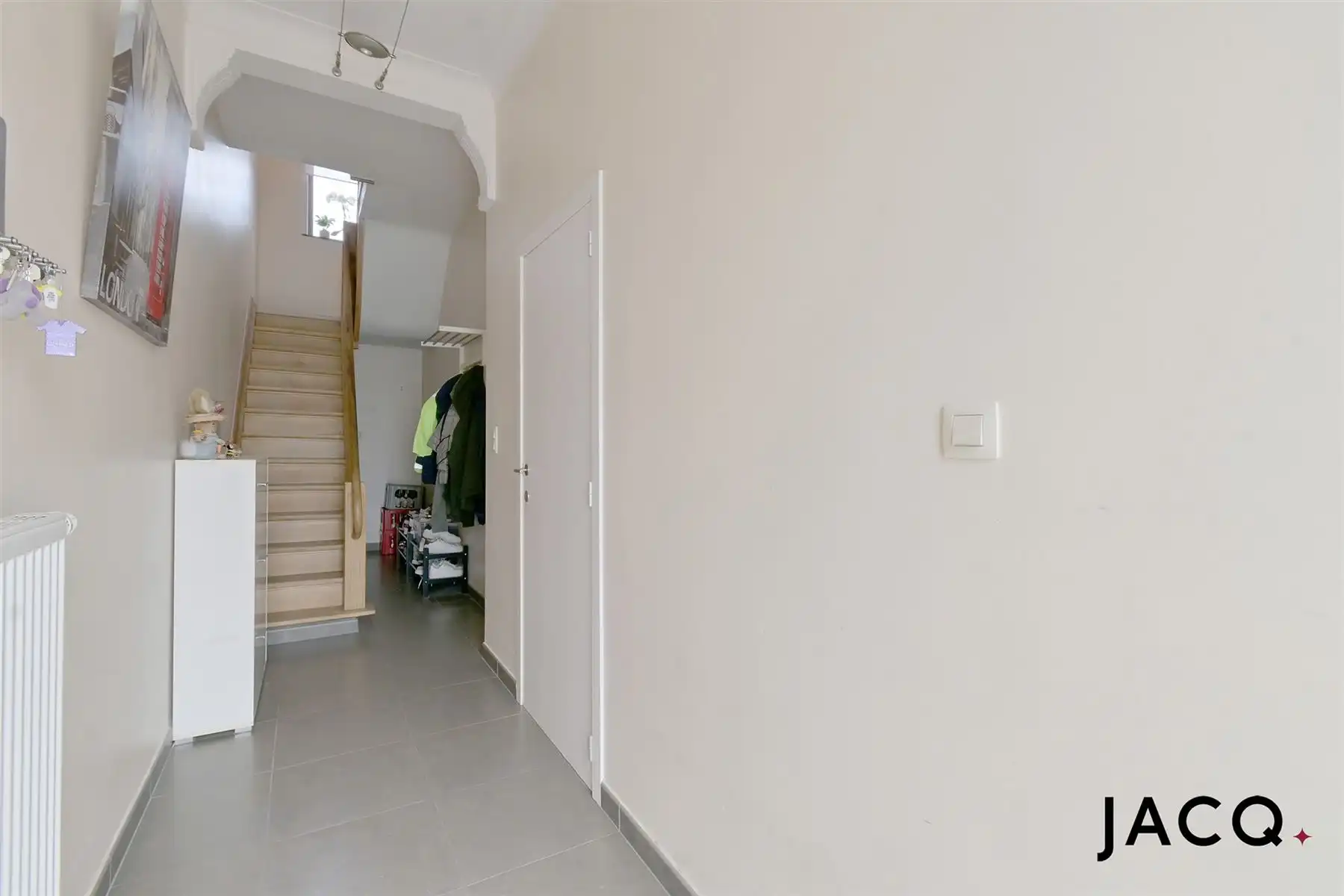 Gerenoveerde woning (2010) met 3slpk's en gezellige tuin! foto 10
