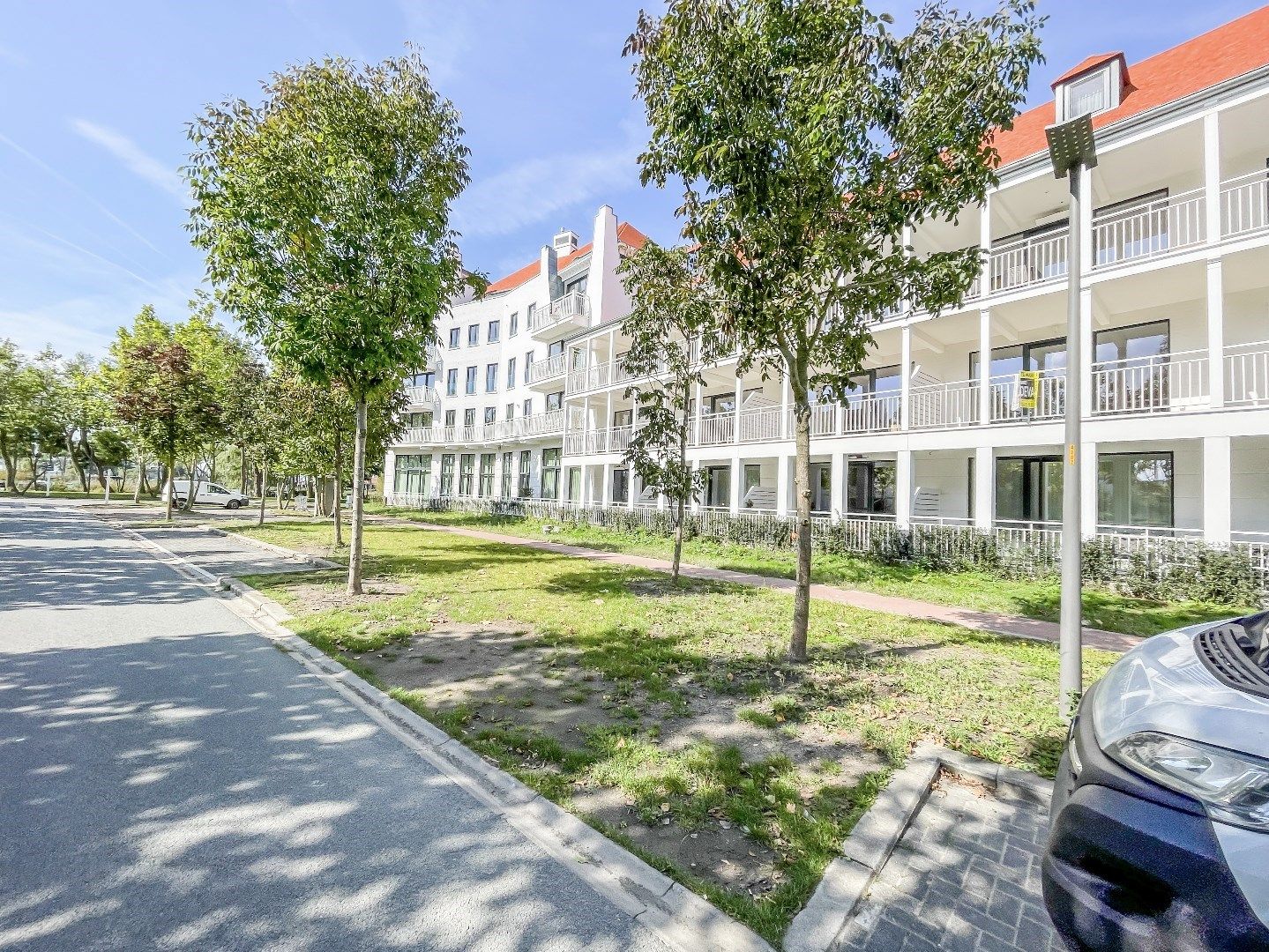 Zeer recent appartement met 2 slaapkamers en zonnig terras, rustig gelegen te Duinenwater. Garagebox in het gebouw. foto 22
