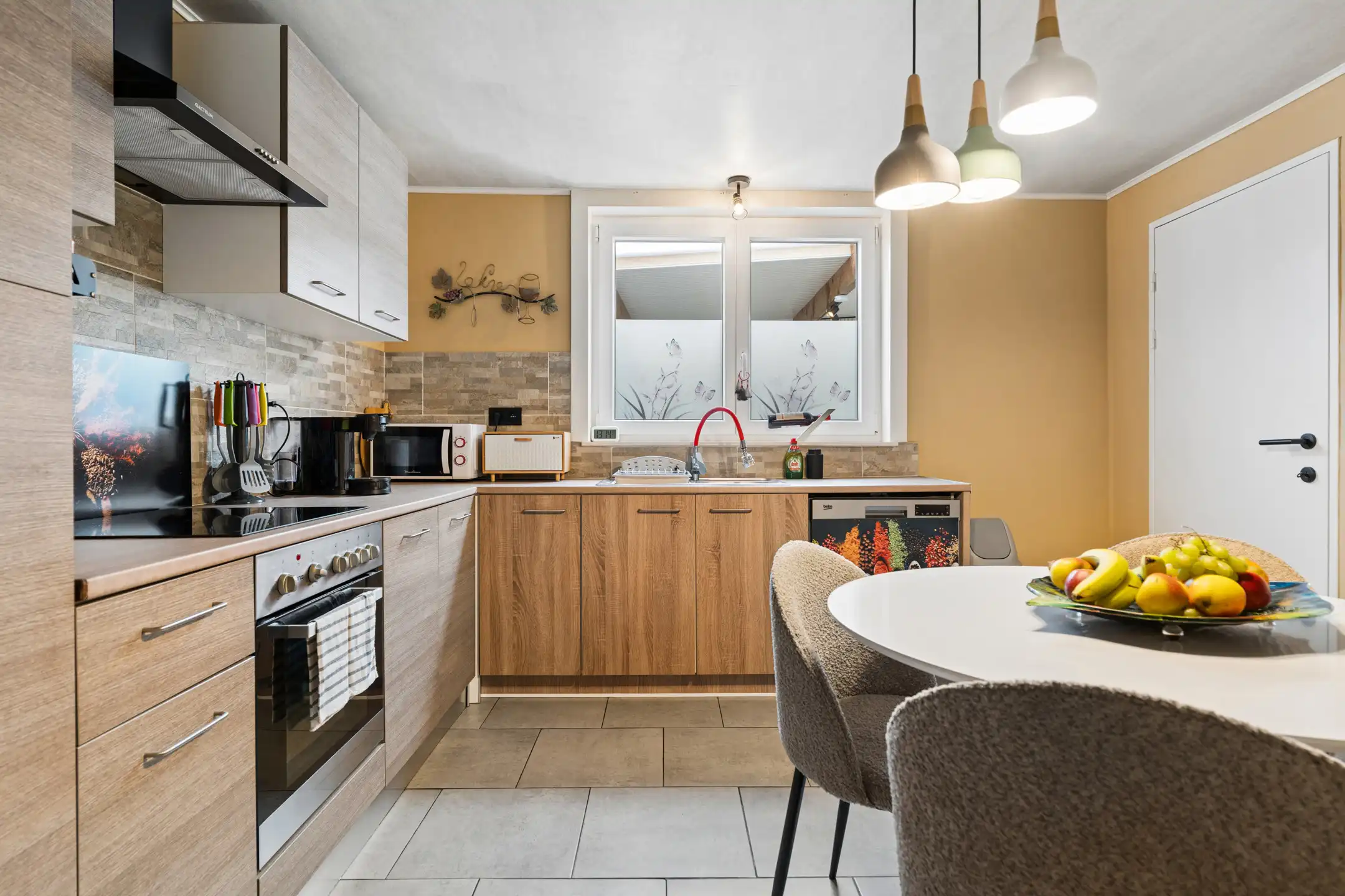 Instapklare gezinswoning met aparte woonruimte/zorgwoning foto 5