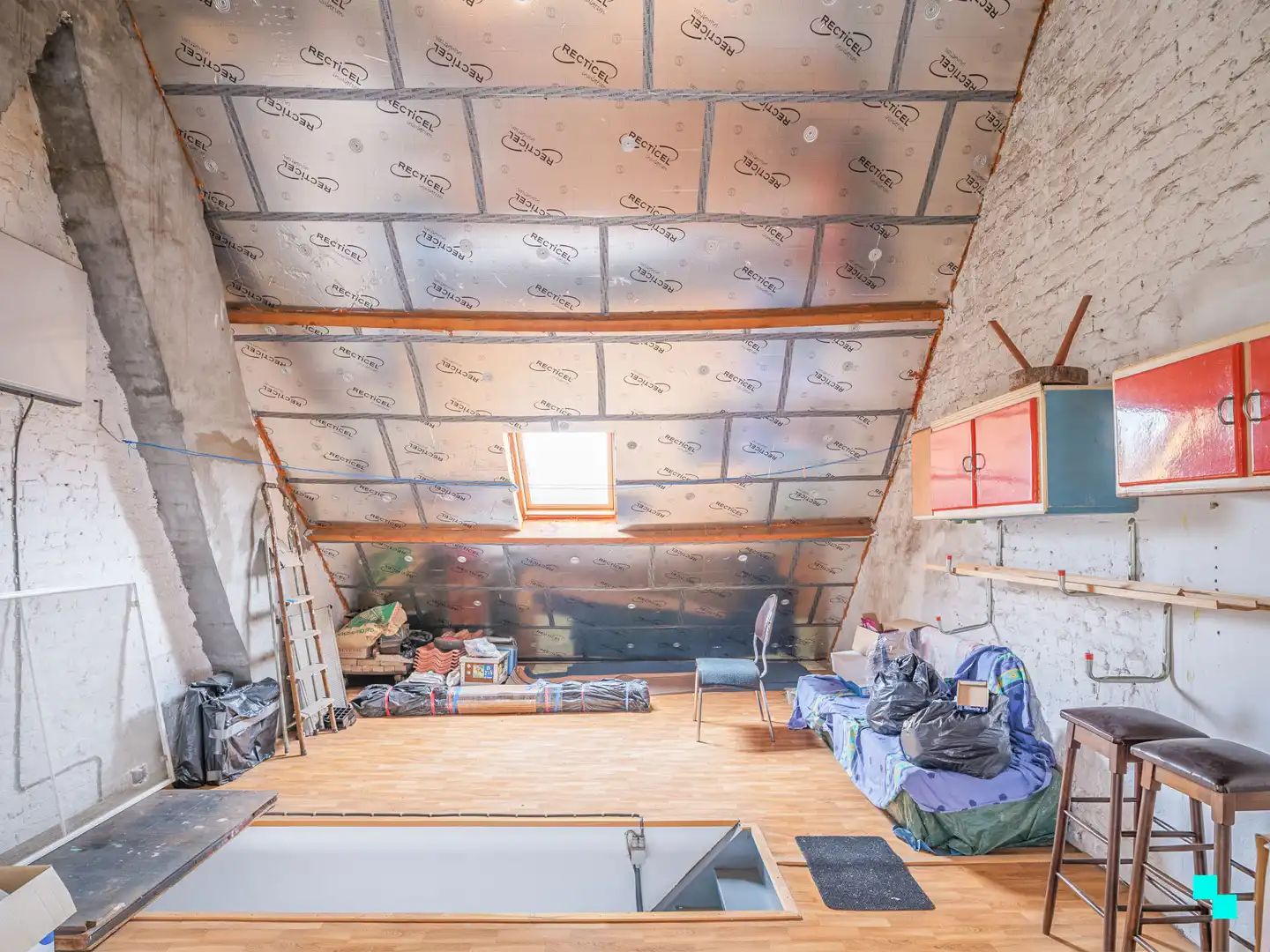 Te renoveren woning met gezellige tuin foto 17