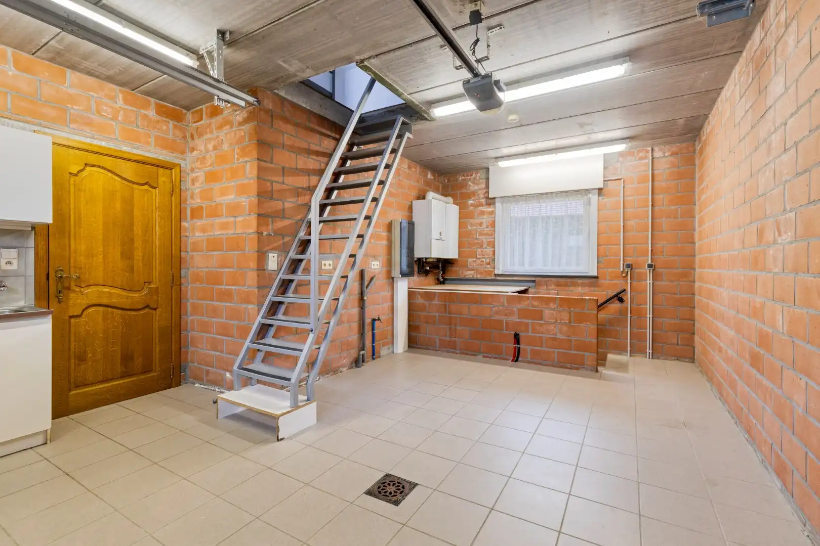 Zeer degelijke villa op 947 m² in het centrum van Rekkem! foto 14