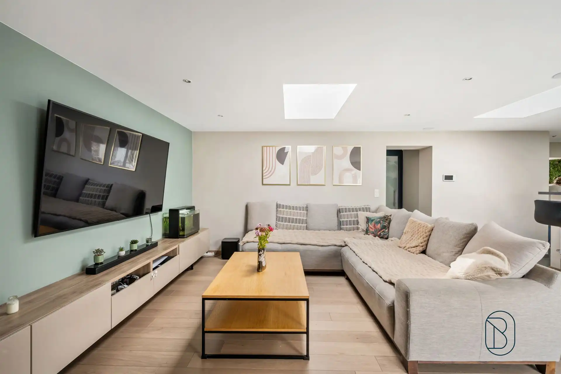 Gerenoveerde woning met tuin en zonnepanelen foto 6